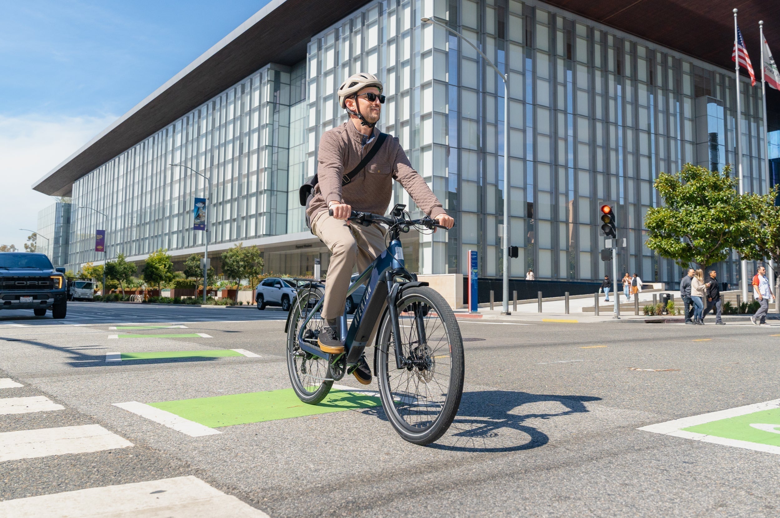 Best Commuter E-Bikes in Canada (2026 Buyer’s Guide)