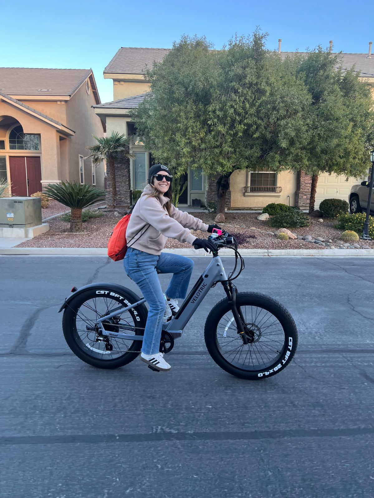 EZbike-VELOTRIC-Nomad 1 Plus Step-Through E-Bike