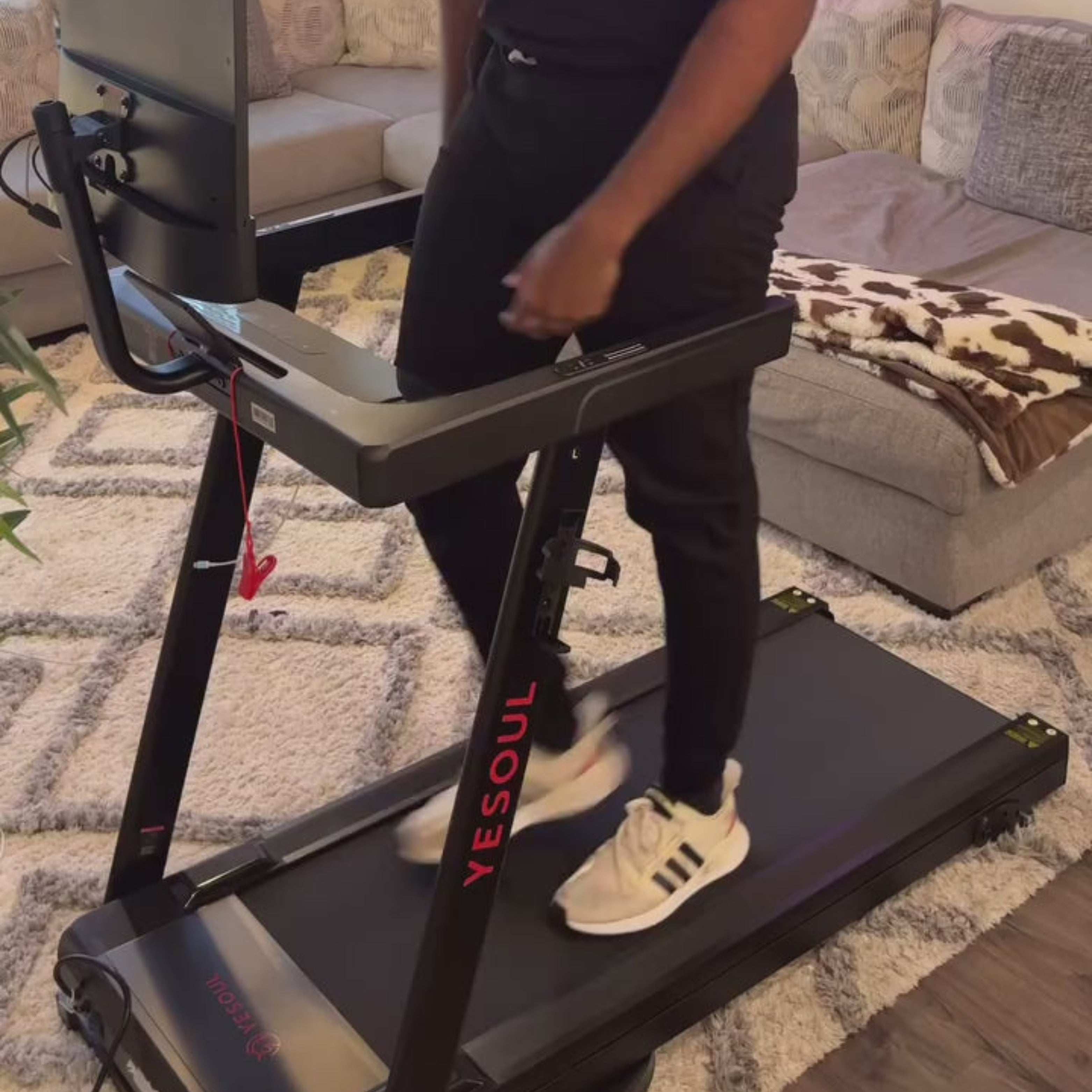 T1M PLUS-T Treadmill with 21.5" Smart Screen