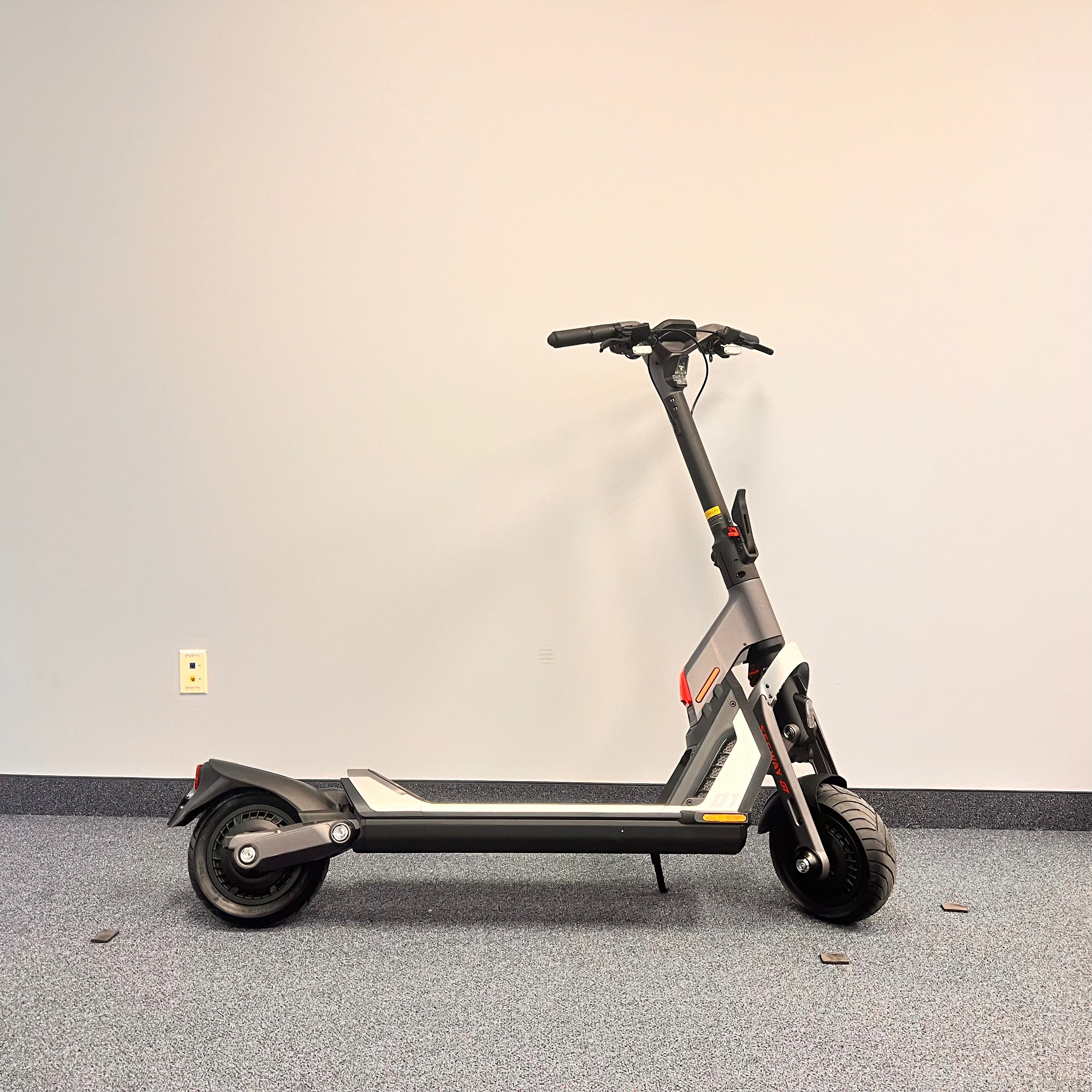 EZbike-Certified Pre-Owned GT Series Super Scooter-Segway