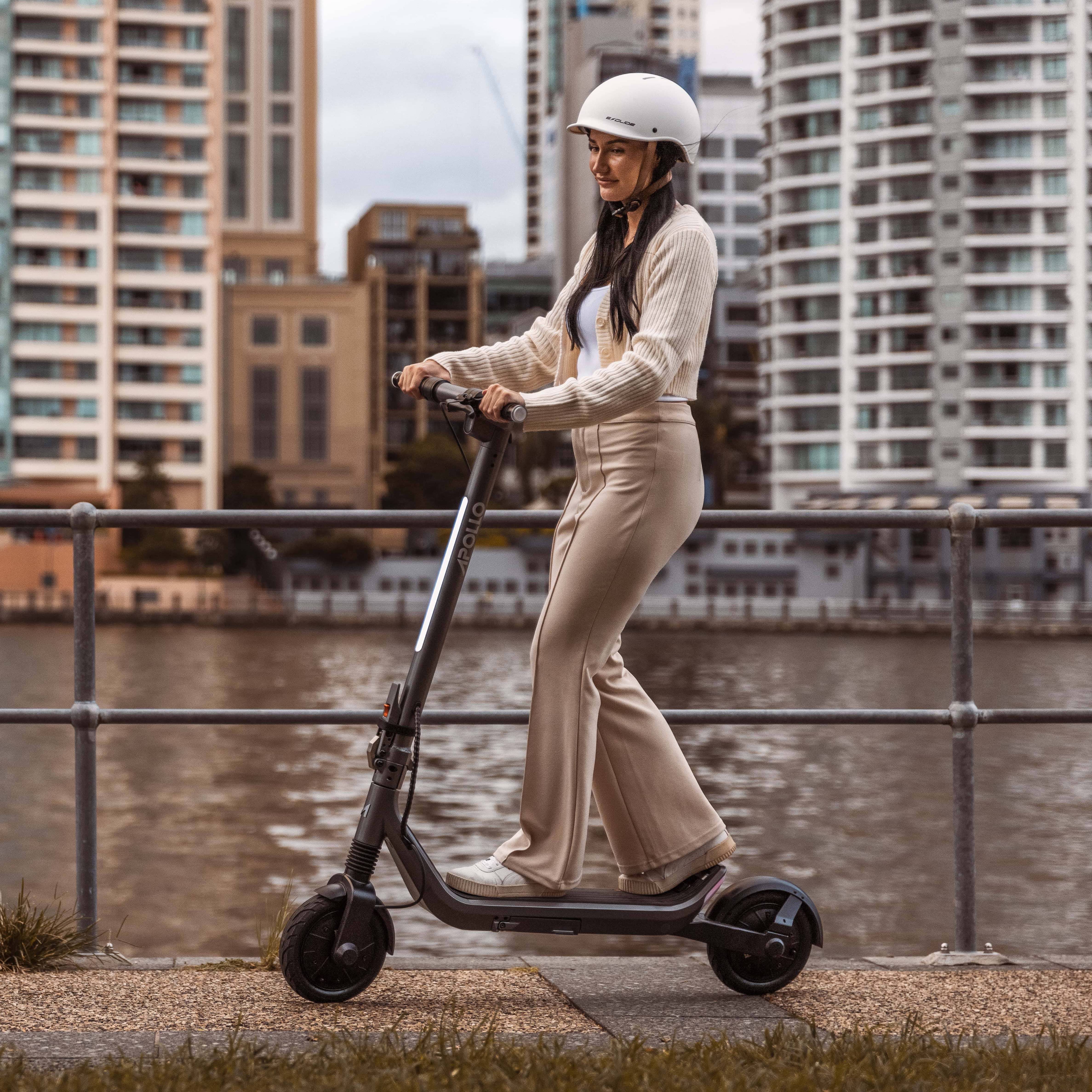 EZbike-APOLLO-Go E-Scooter