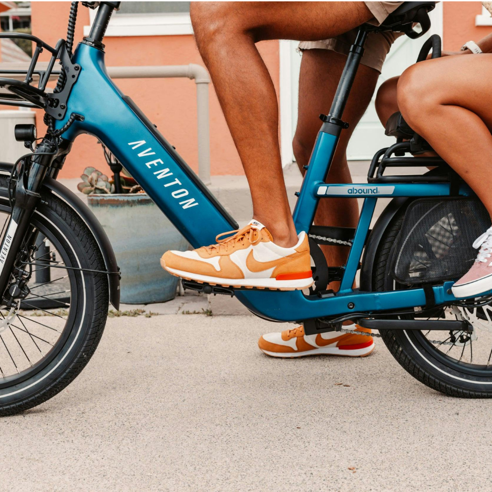 EZbike-AVENTON-Abound SR E-Bike