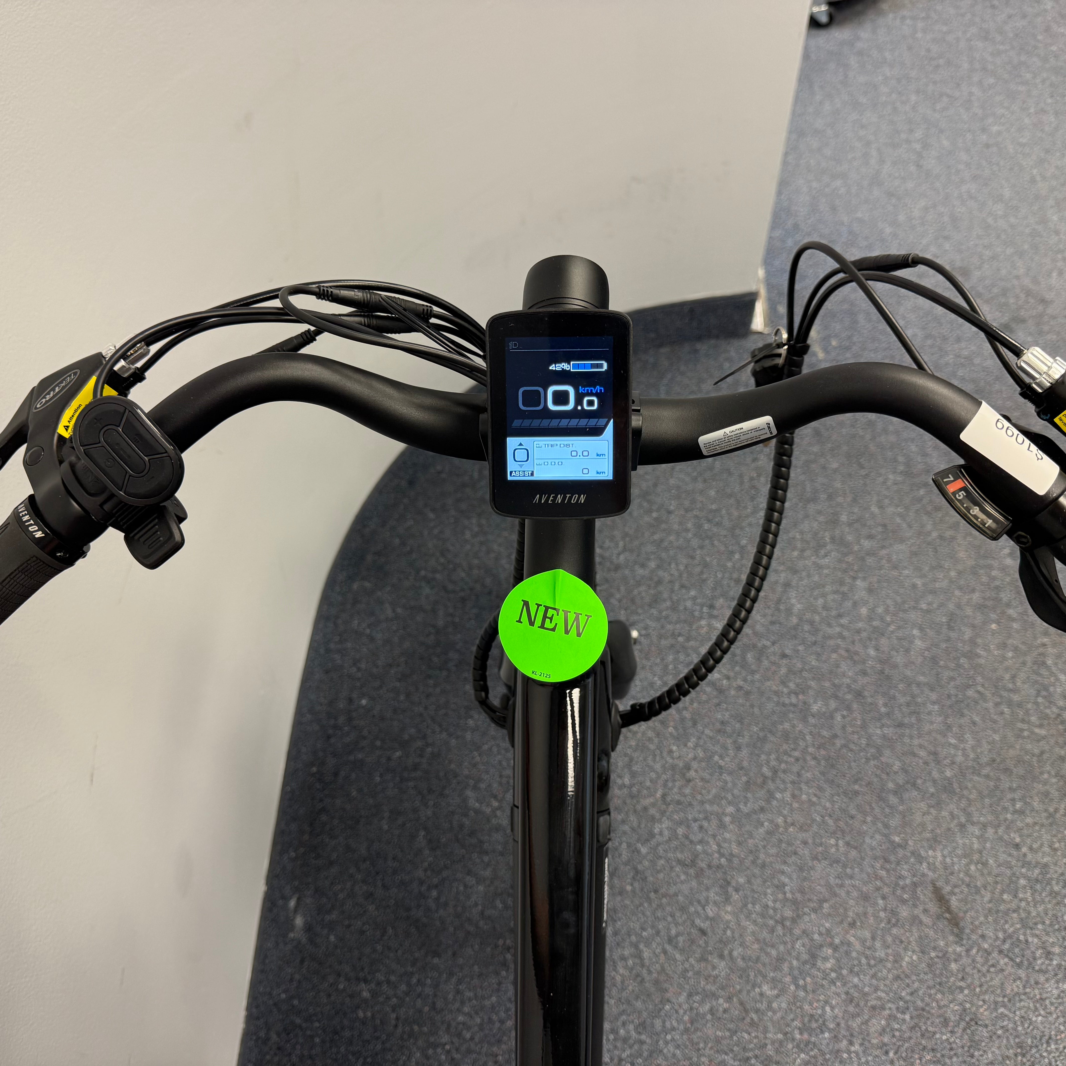 Open Box Aventon Pace 350 Next-Gen Black
