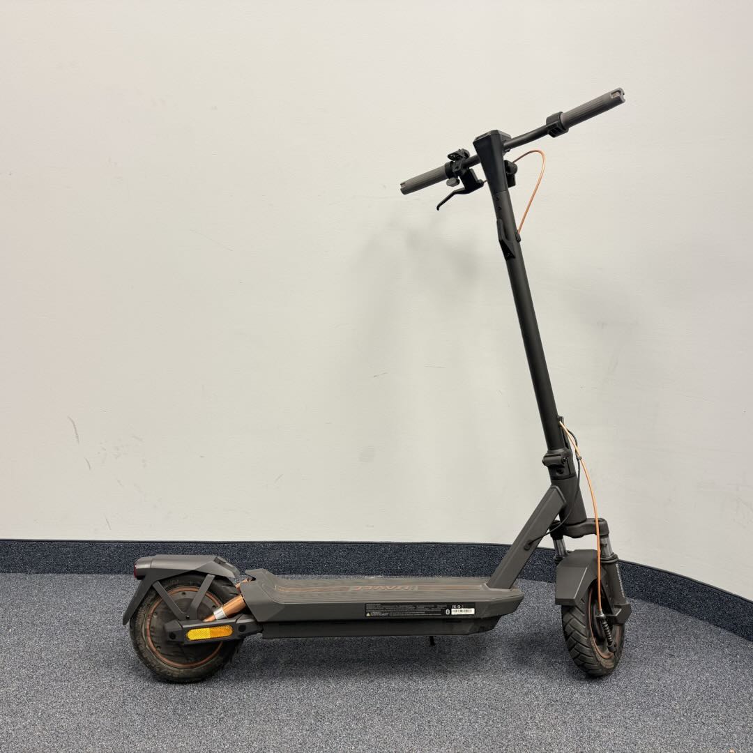 Certified Pre-Owned Navee GT3 Electric Scooter