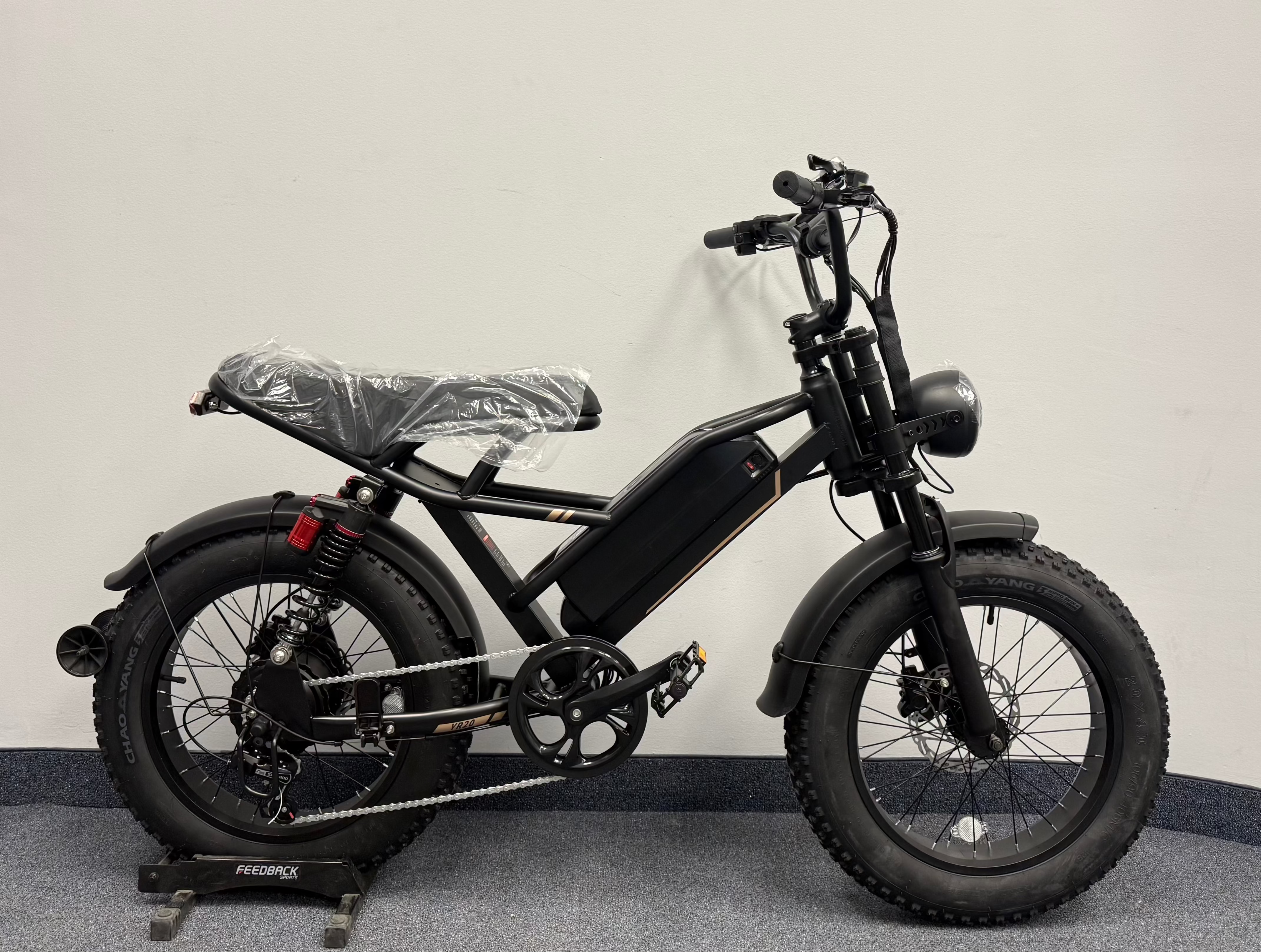 Open Box YR20 - 0 km