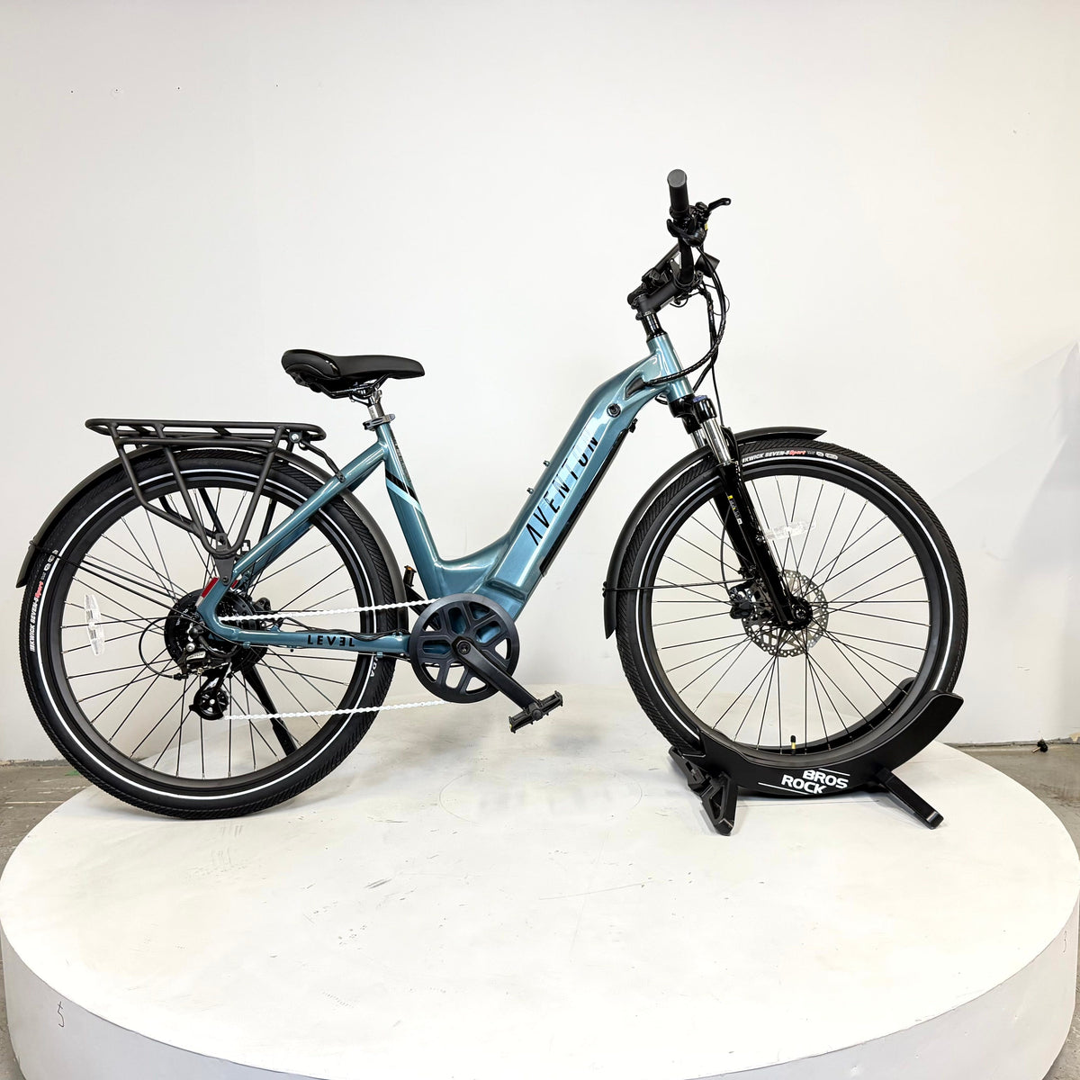 Aventon Open Box Level 2.5 R Size