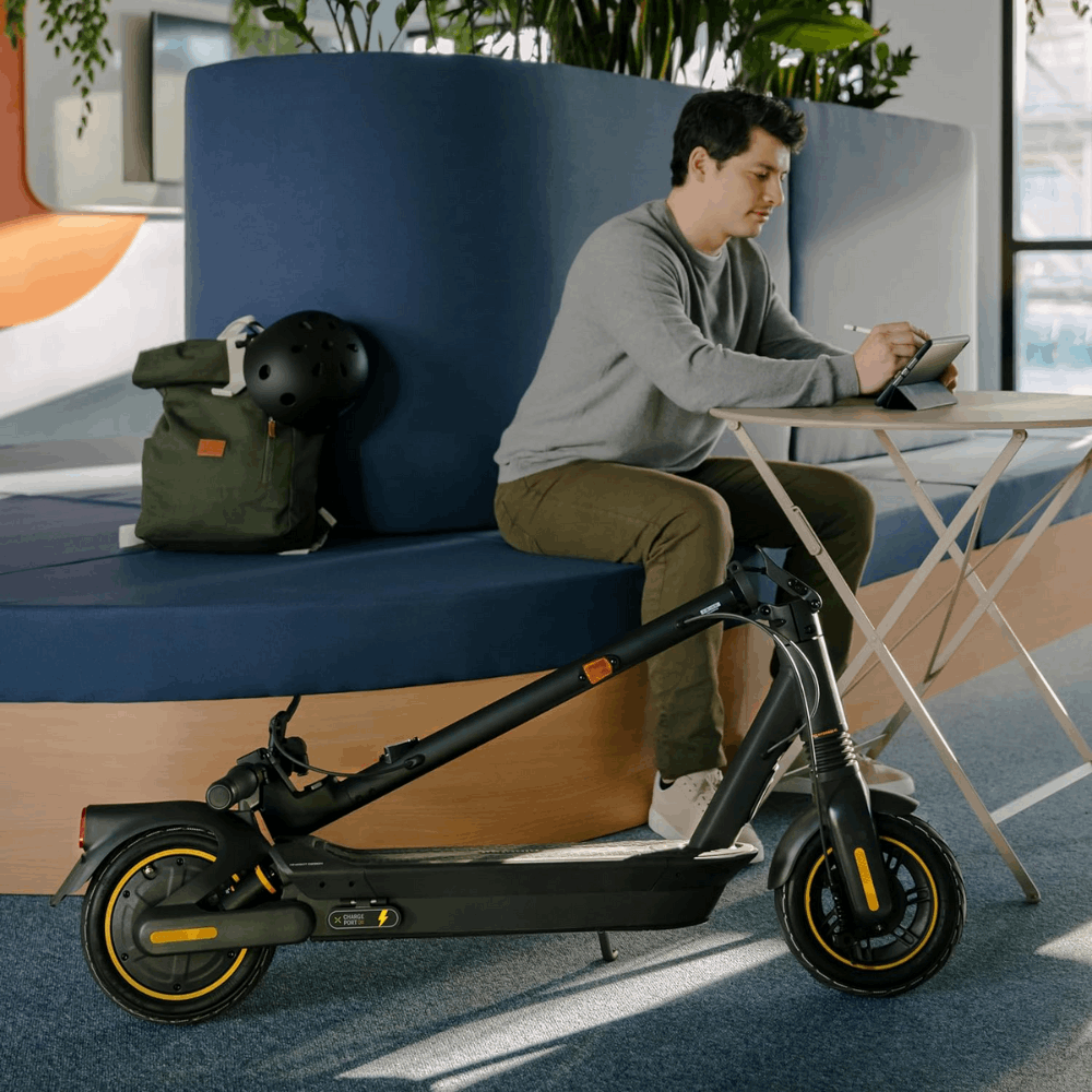 Trottinette électrique Segway-Ninebot KickScooter Max G2 E | Vélo-Store Trottinette électrique Segway-Ninebot KickScooter Max G2 E | Vélo-Store