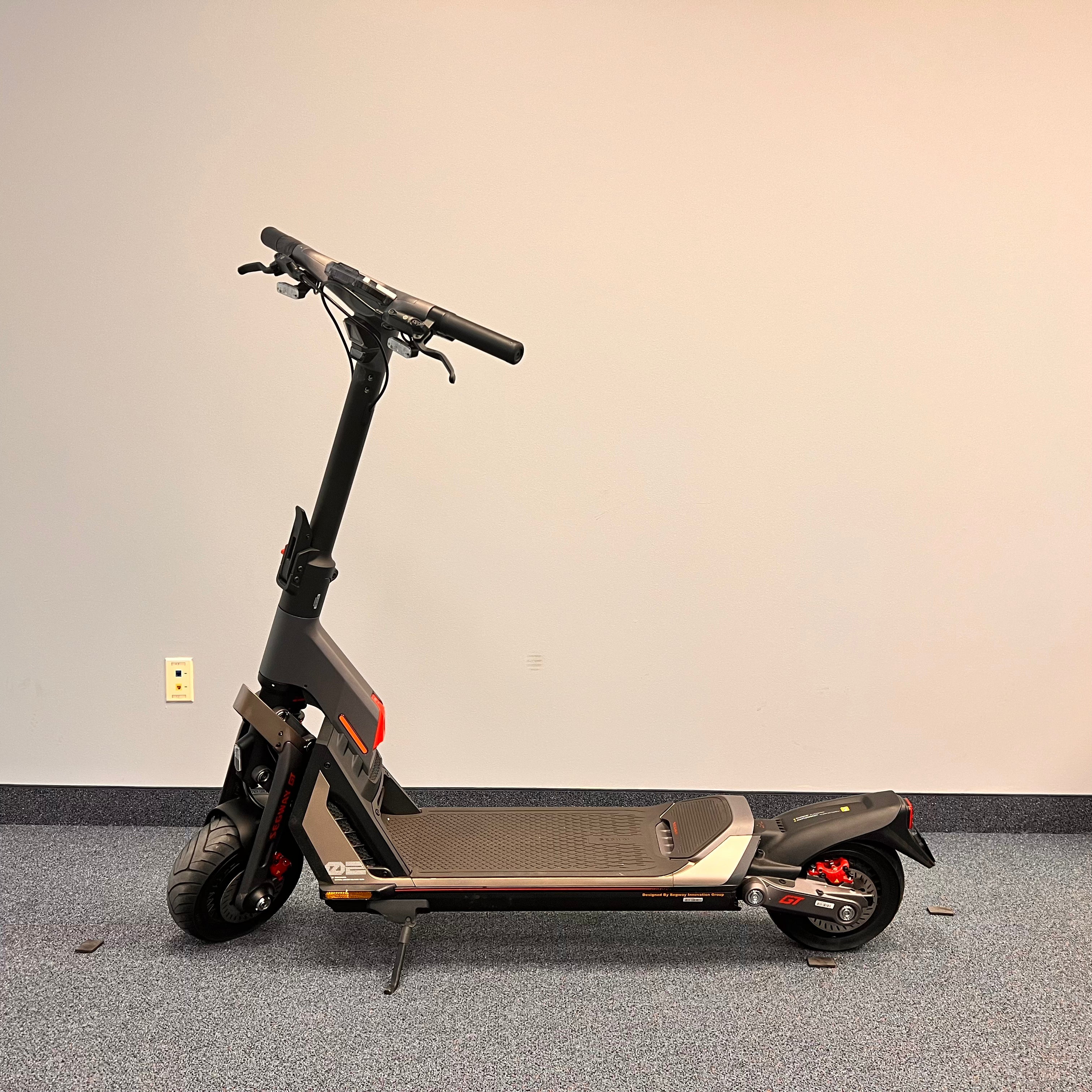 EZbike-Certified Pre-Owned GT Series Super Scooter-Segway