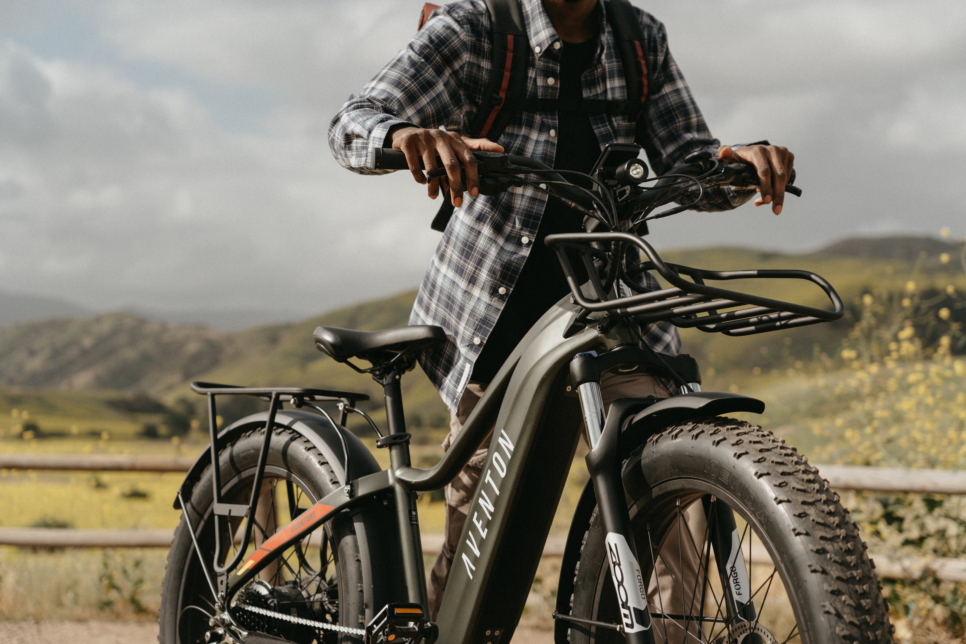 EZbike Canada : Aventon Certified Pre-Owned Aventure 1 Step-Over