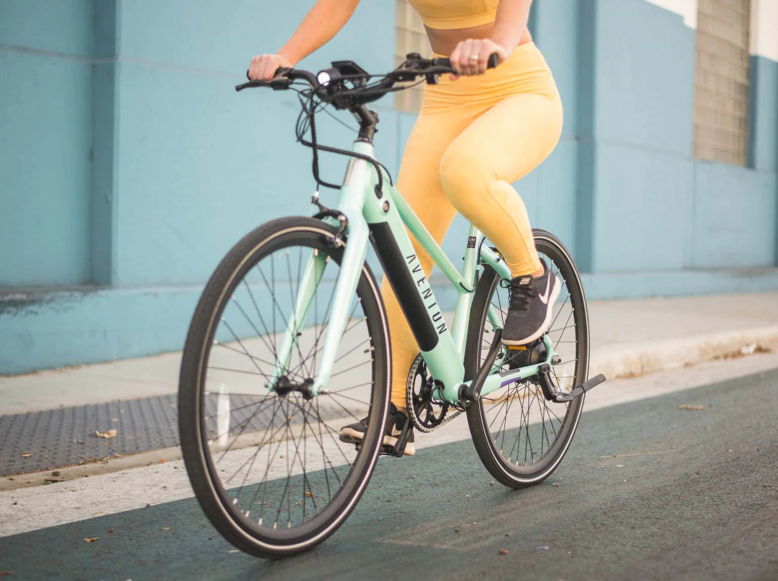 EZbike Canada : Aventon Certified Pre-Owned Soltera 7 Low Step