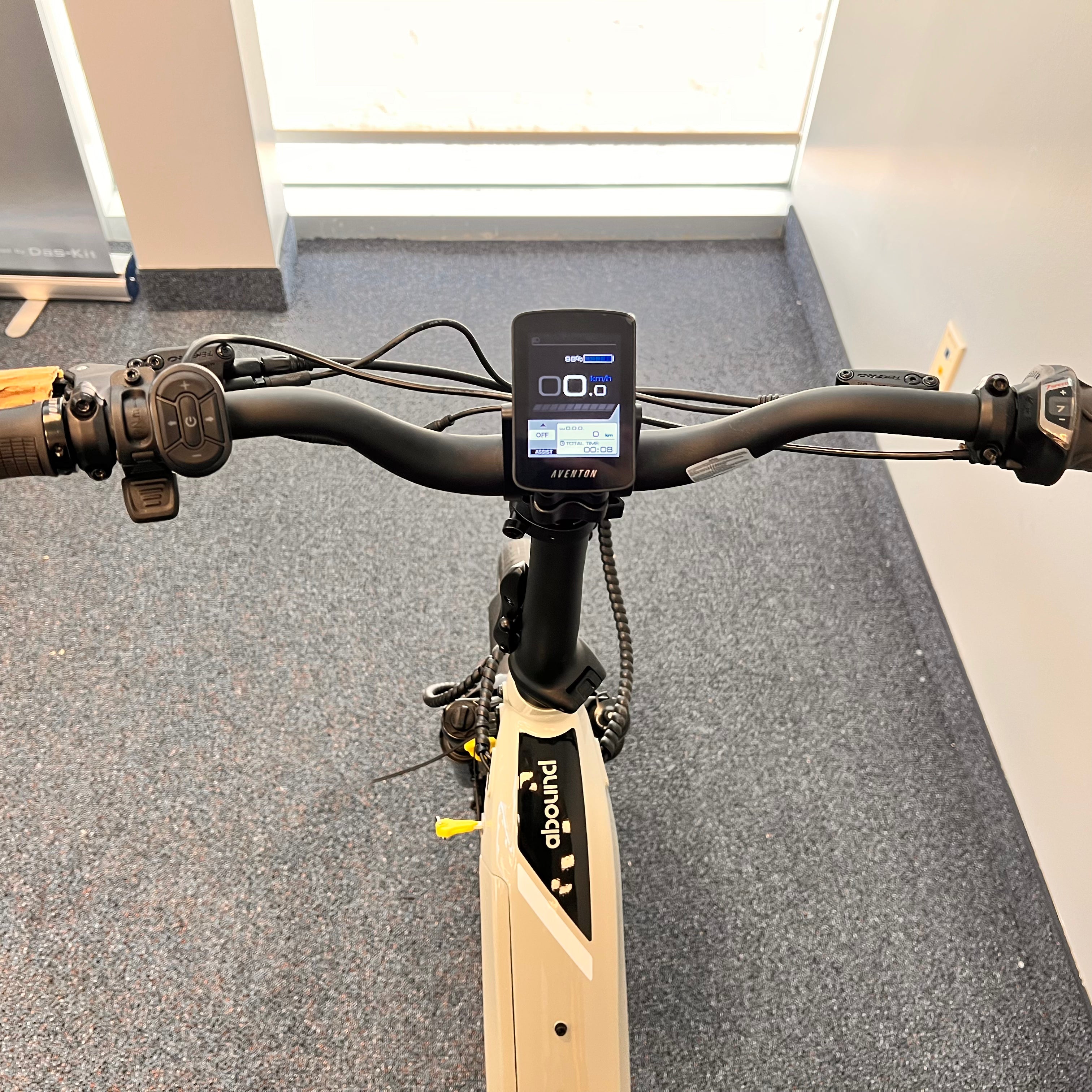 EZbike Canada : Aventon Demo Abound Step Through Sage < 5 KM