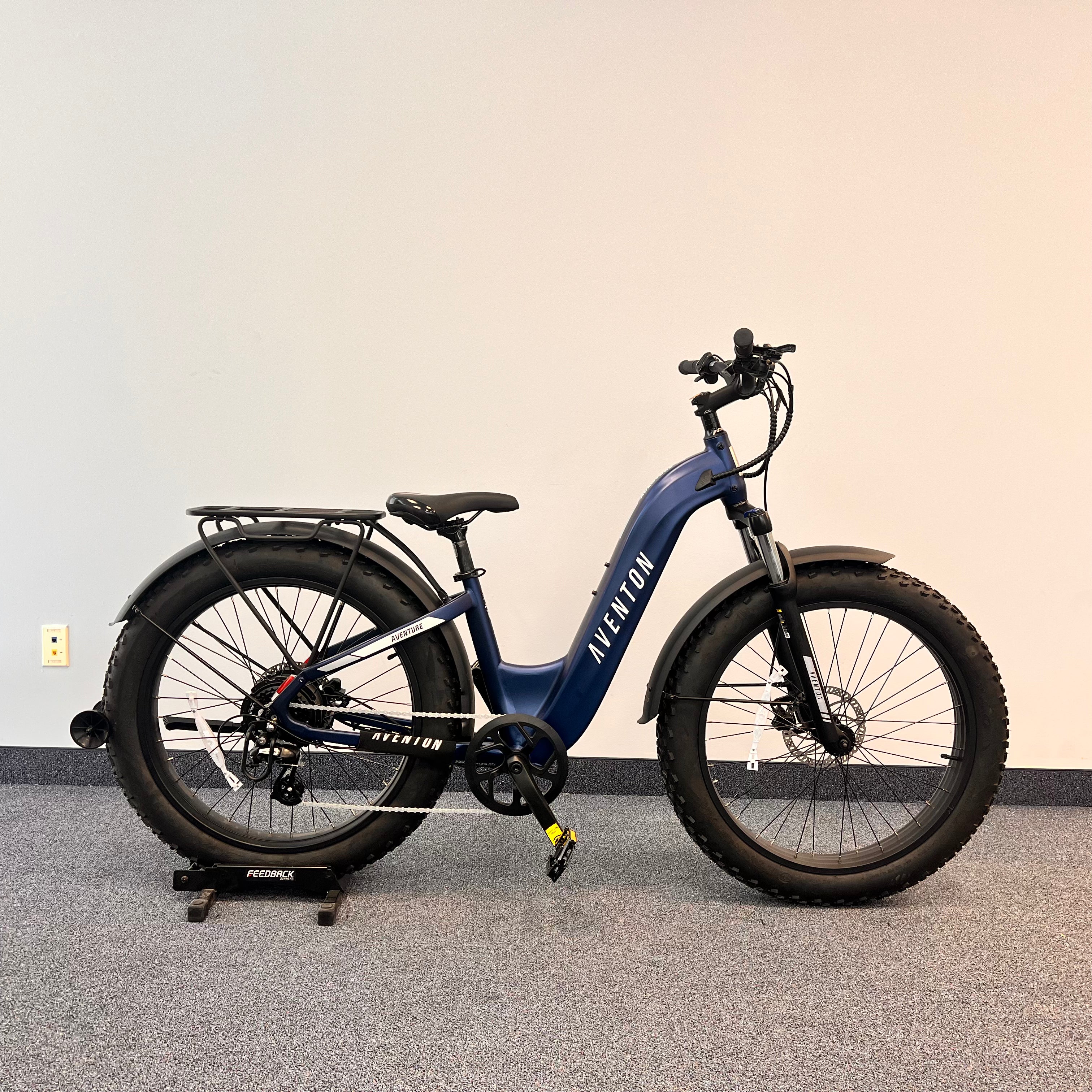 EZbike Canada : Aventon Demo Aventure 2 Step-Through Cobalt < 5 KM