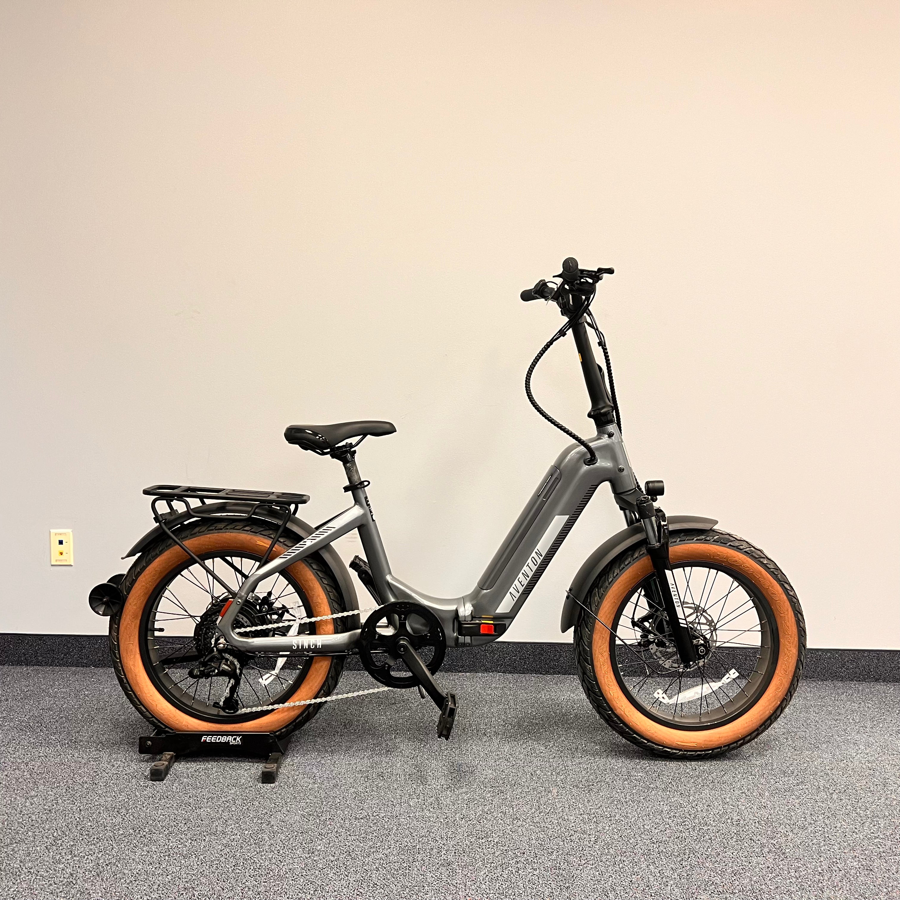 EZbike Canada : Aventon Demo Sinch.2 Step-Through Quicksilver < 5 KM