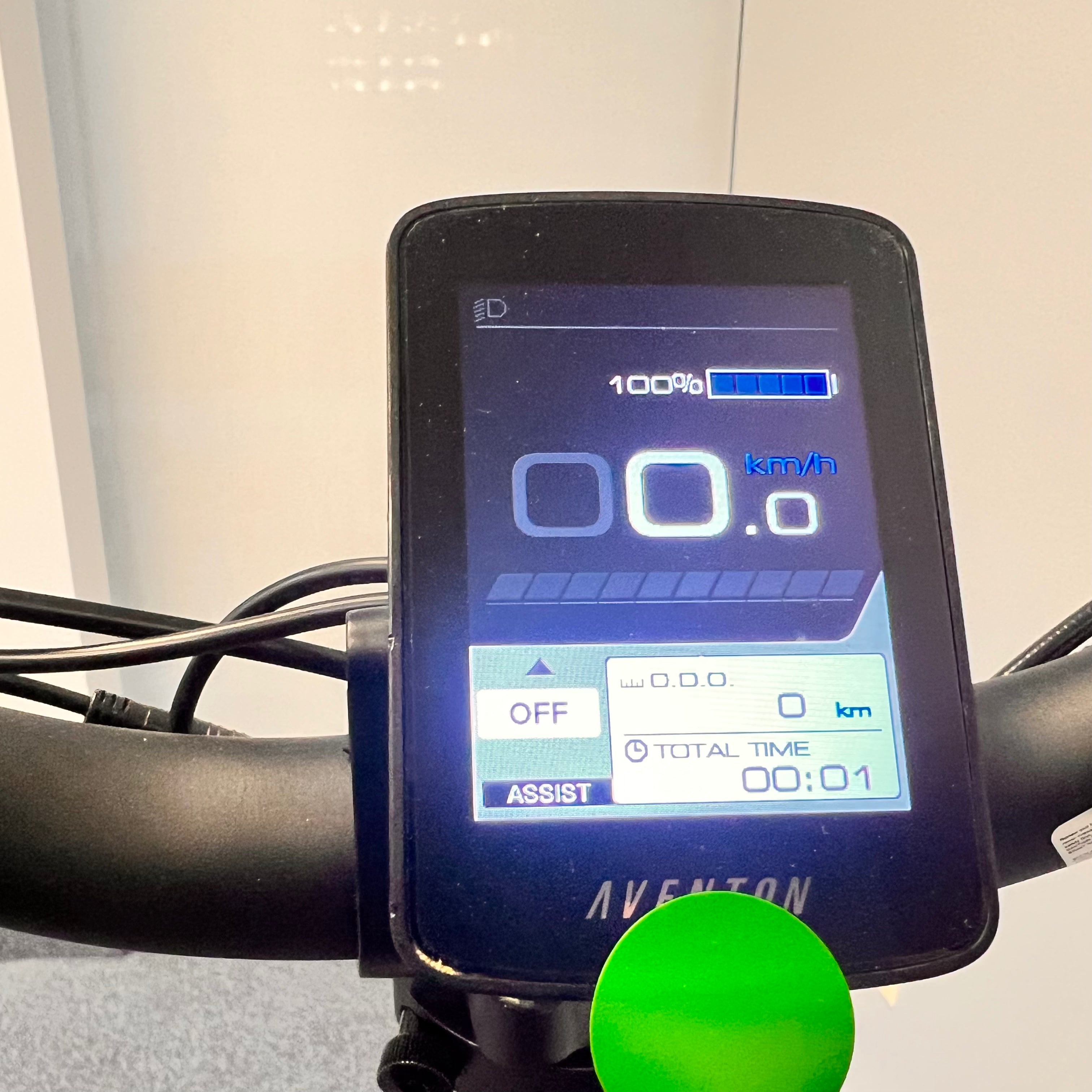 EZbike Canada : Aventon Demo Sinch.2 Step-Through Quicksilver < 5 KM