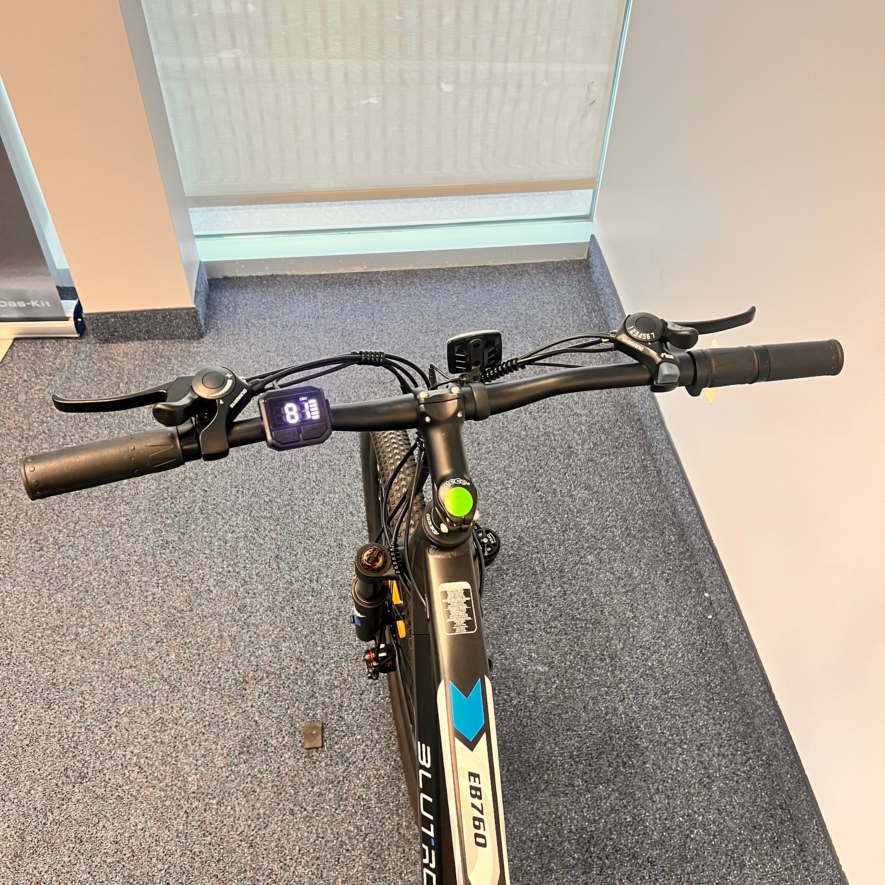 EZbike Canada : Blutron Certified Pre-Owned EB760 Step Over Black 81 KM