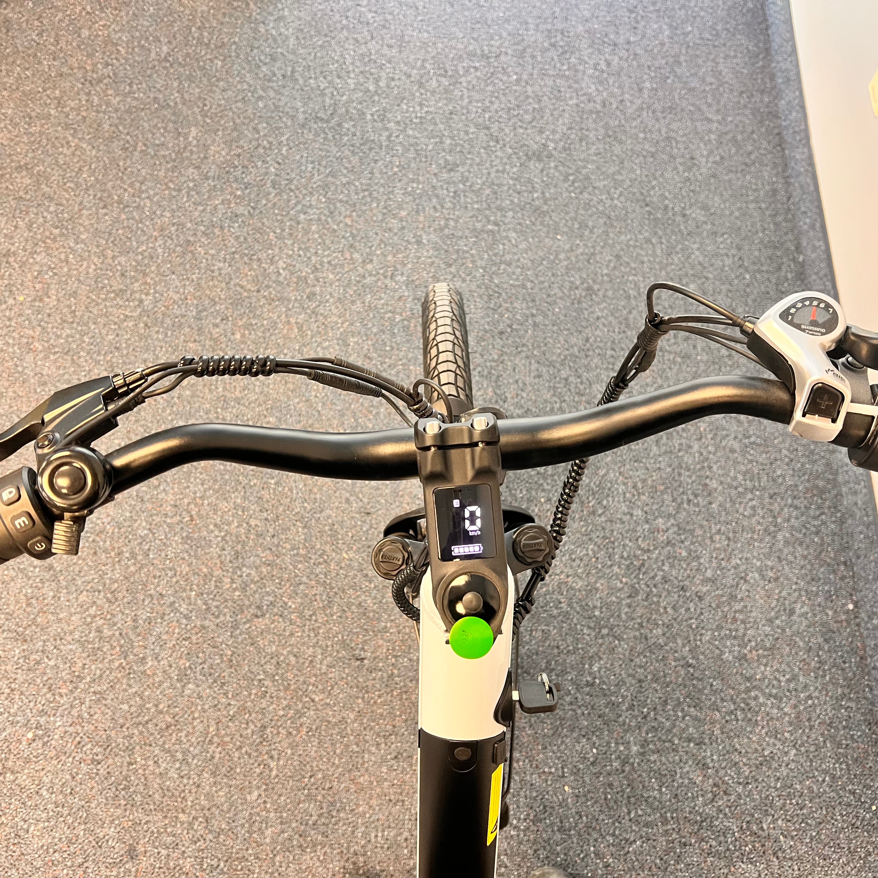 EZbike Canada : Demo EB650 Step Through White 0 KM R038