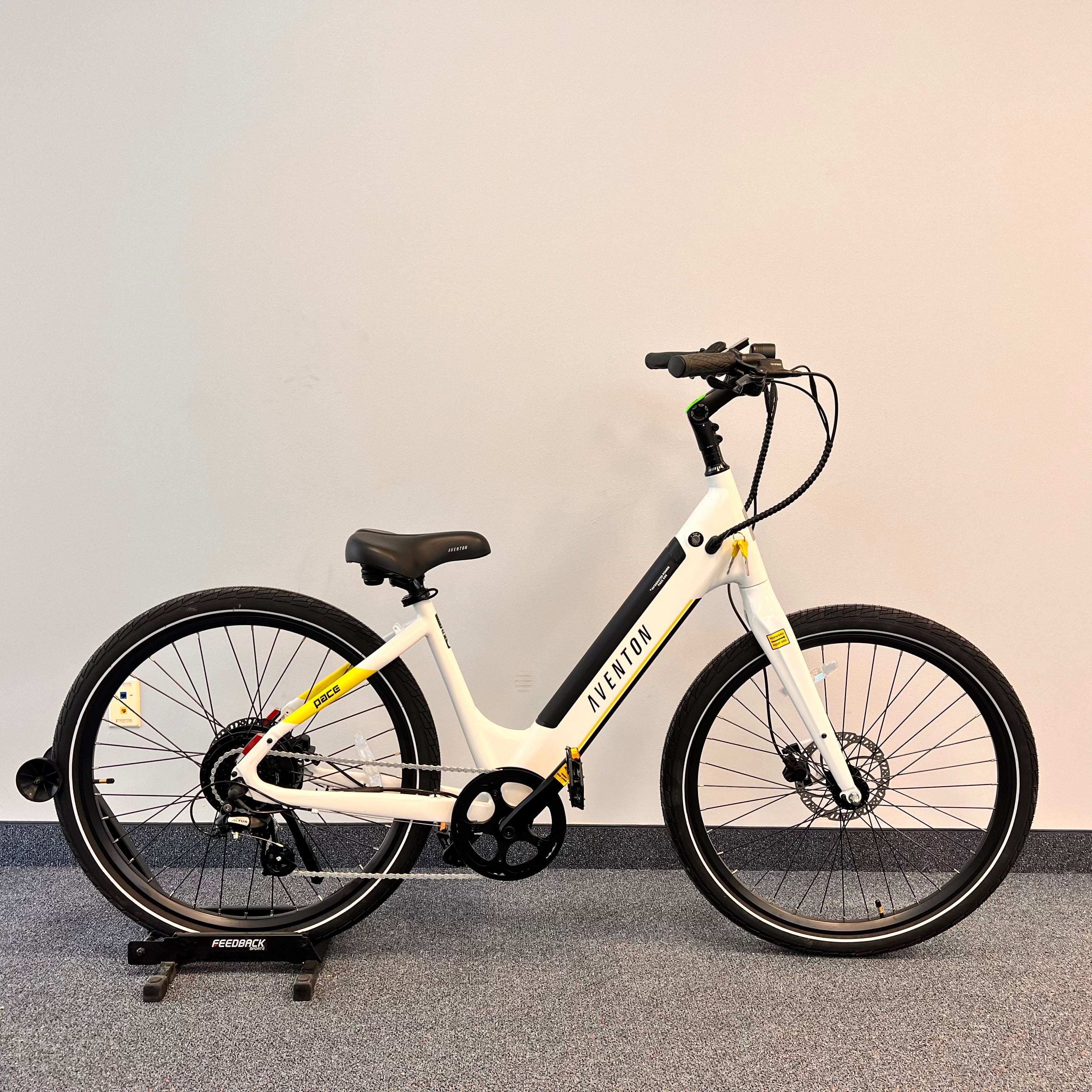 EZbike Canada : Demo Pace 500.3 Step-Through White 0 KM
