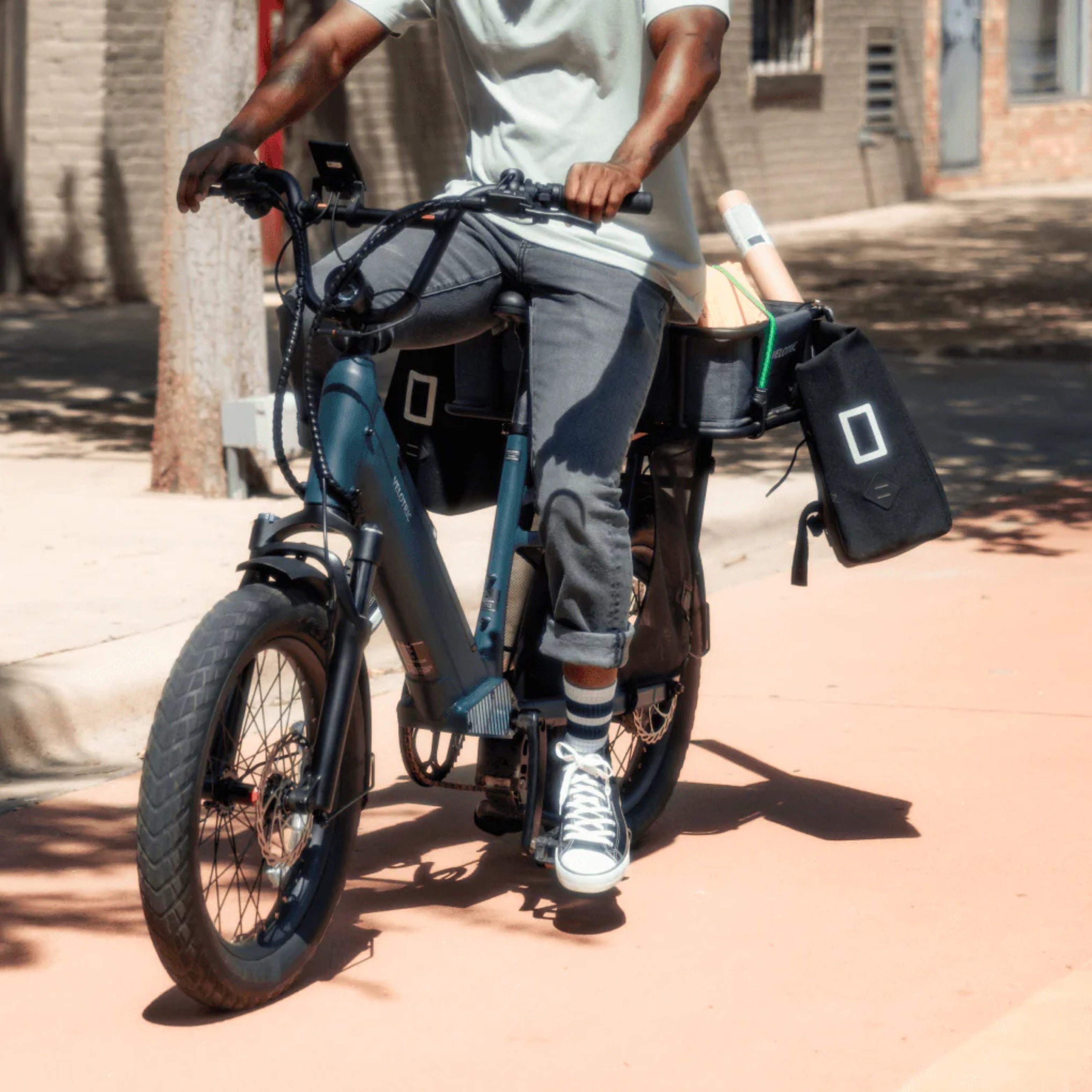 EZbike Canada : Velotric Go 1 Step-Through E-Bike