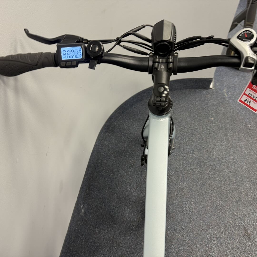 Certified Pre-Owned EB570 Electric Fat Tire Bike