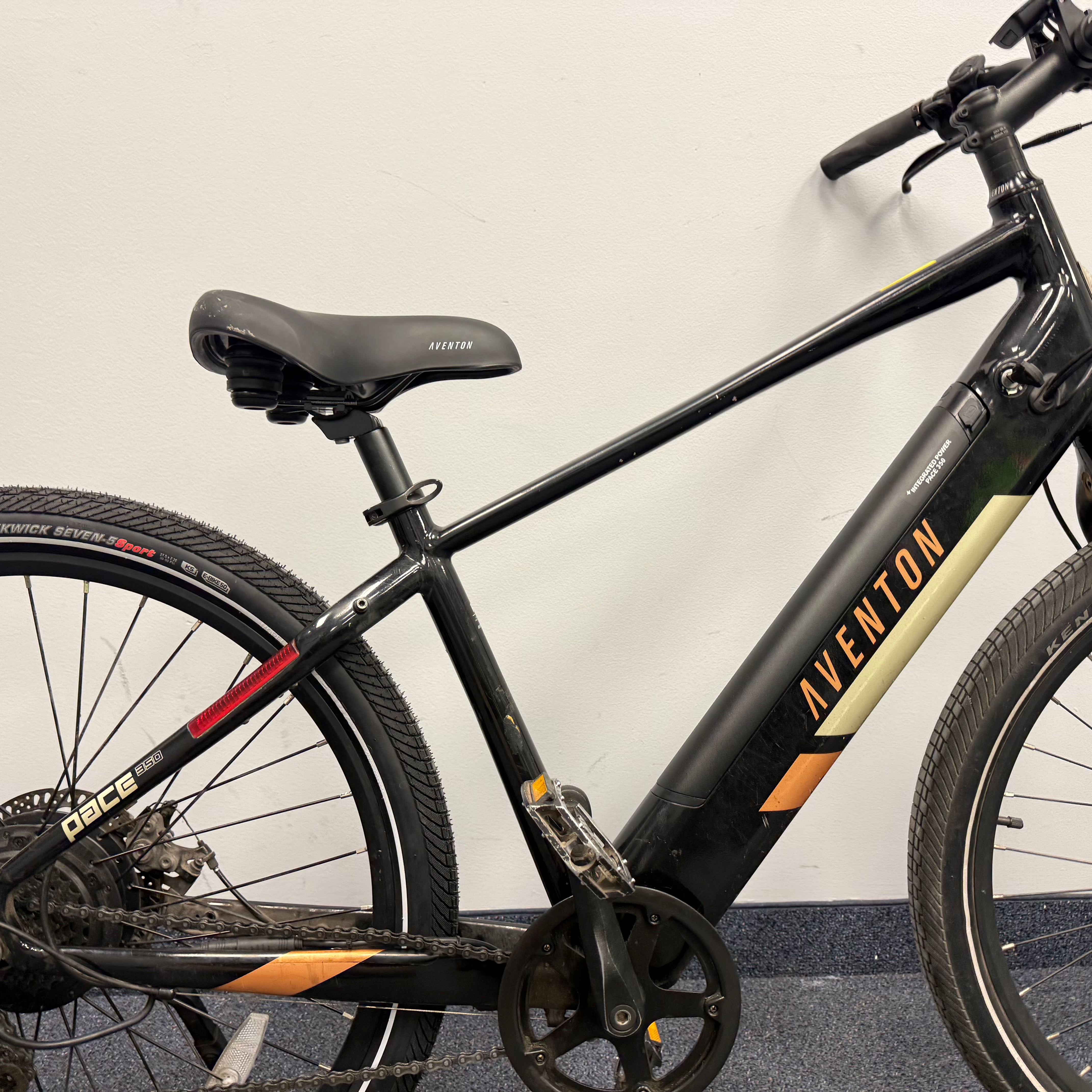 Certified Pre-Owned Aventon Pace 350 Next-Gen Black