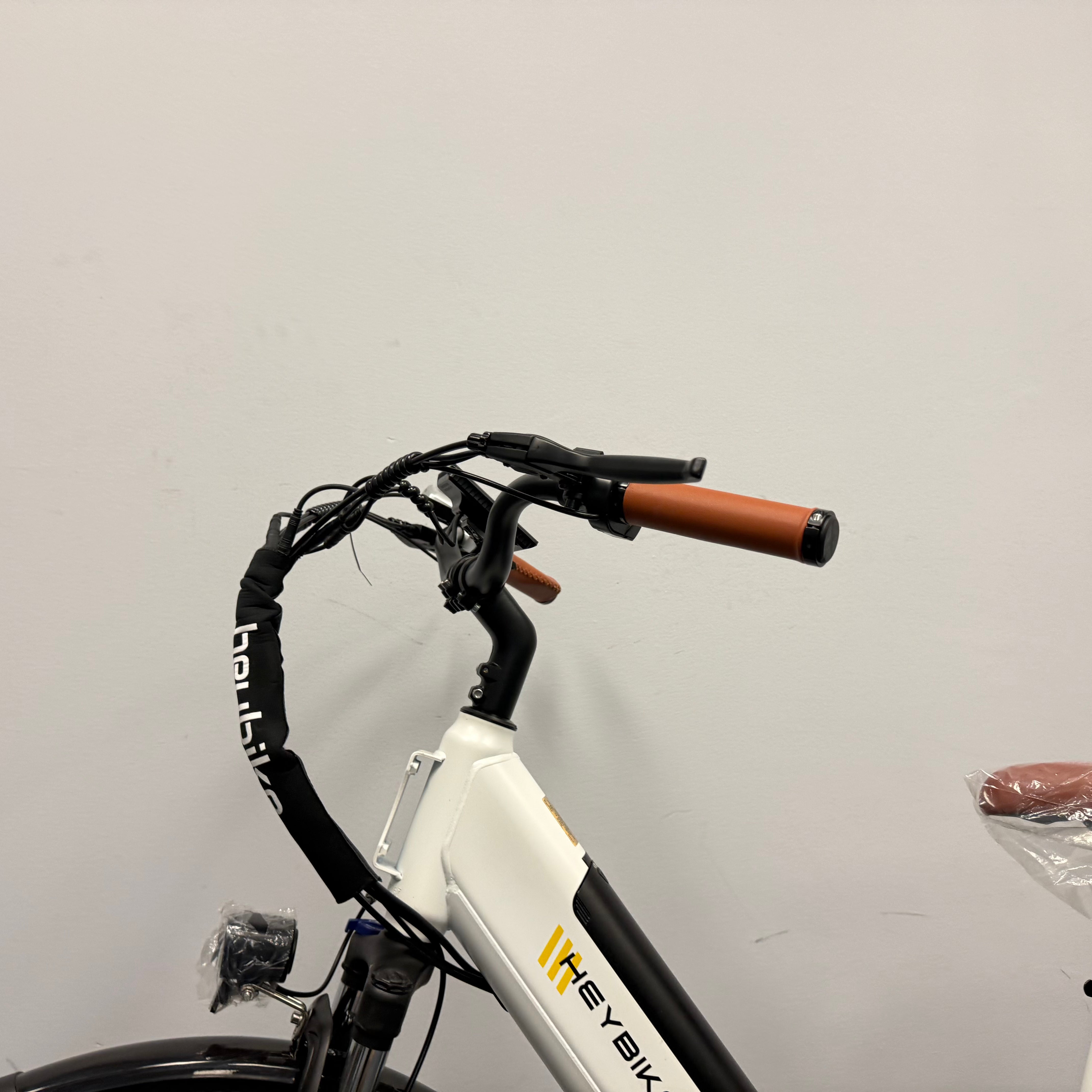 Open Box Cityscape 2.0 Step Through