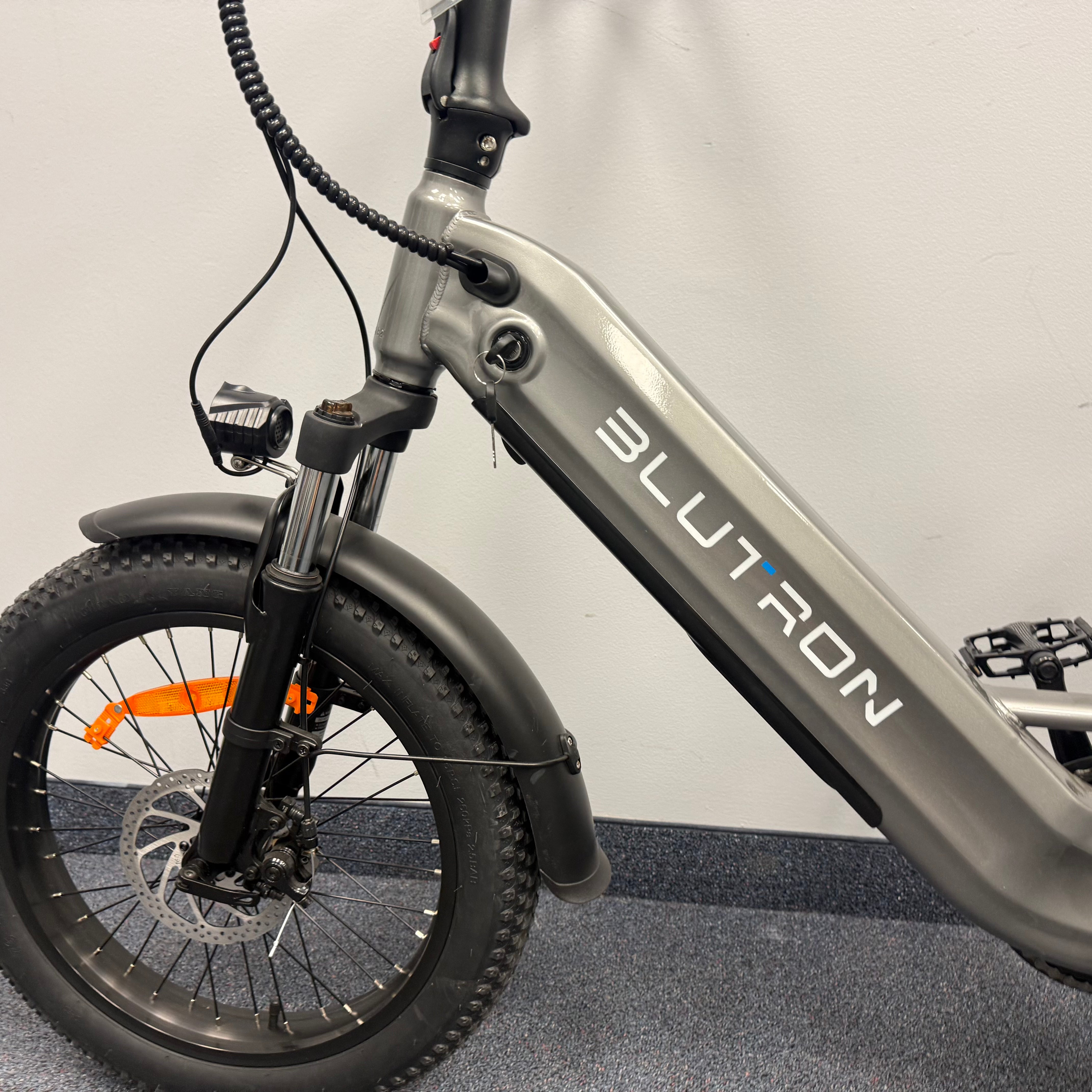 Open Box EB750S E-Bike