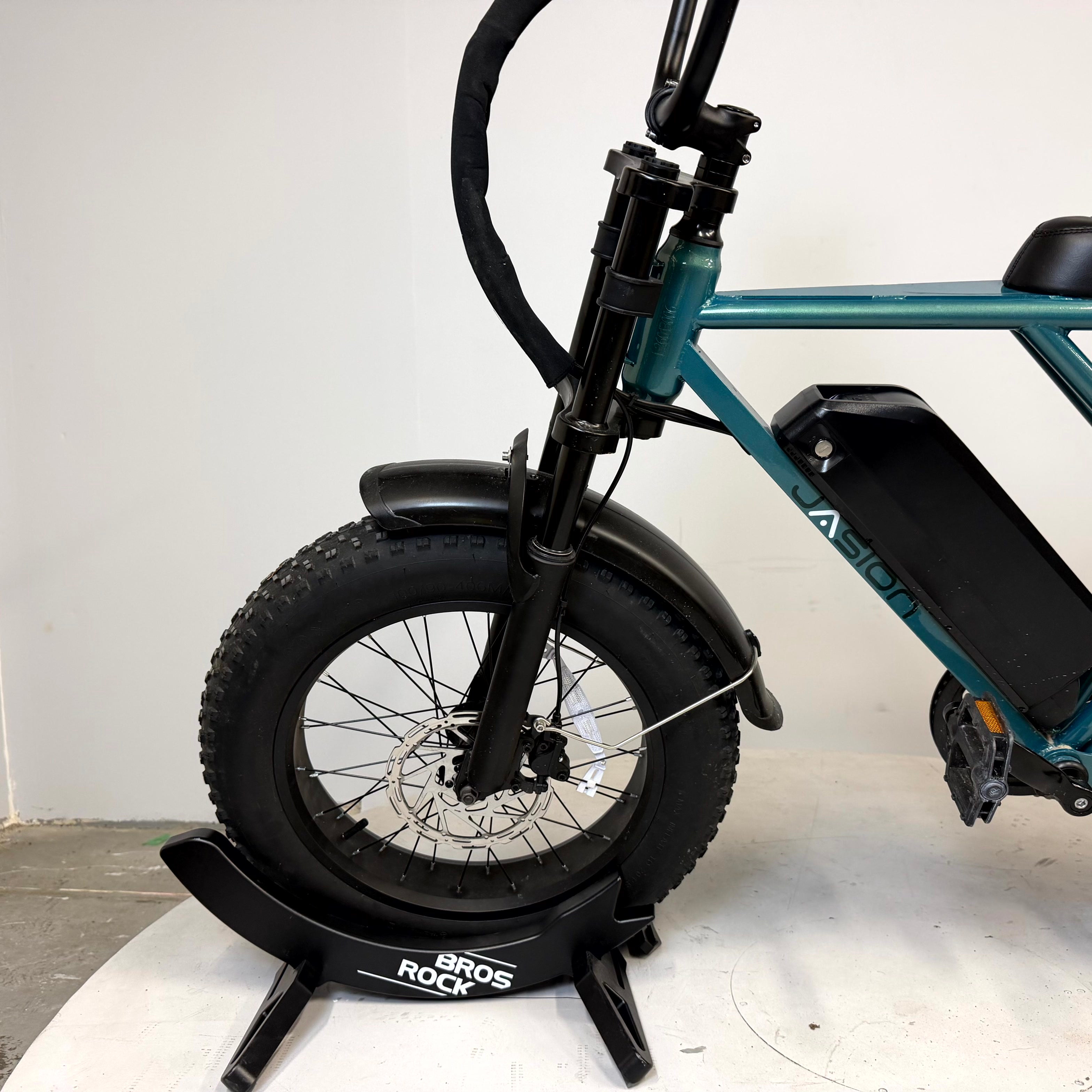 Jaison Pre-Owned Retro Volt Pro