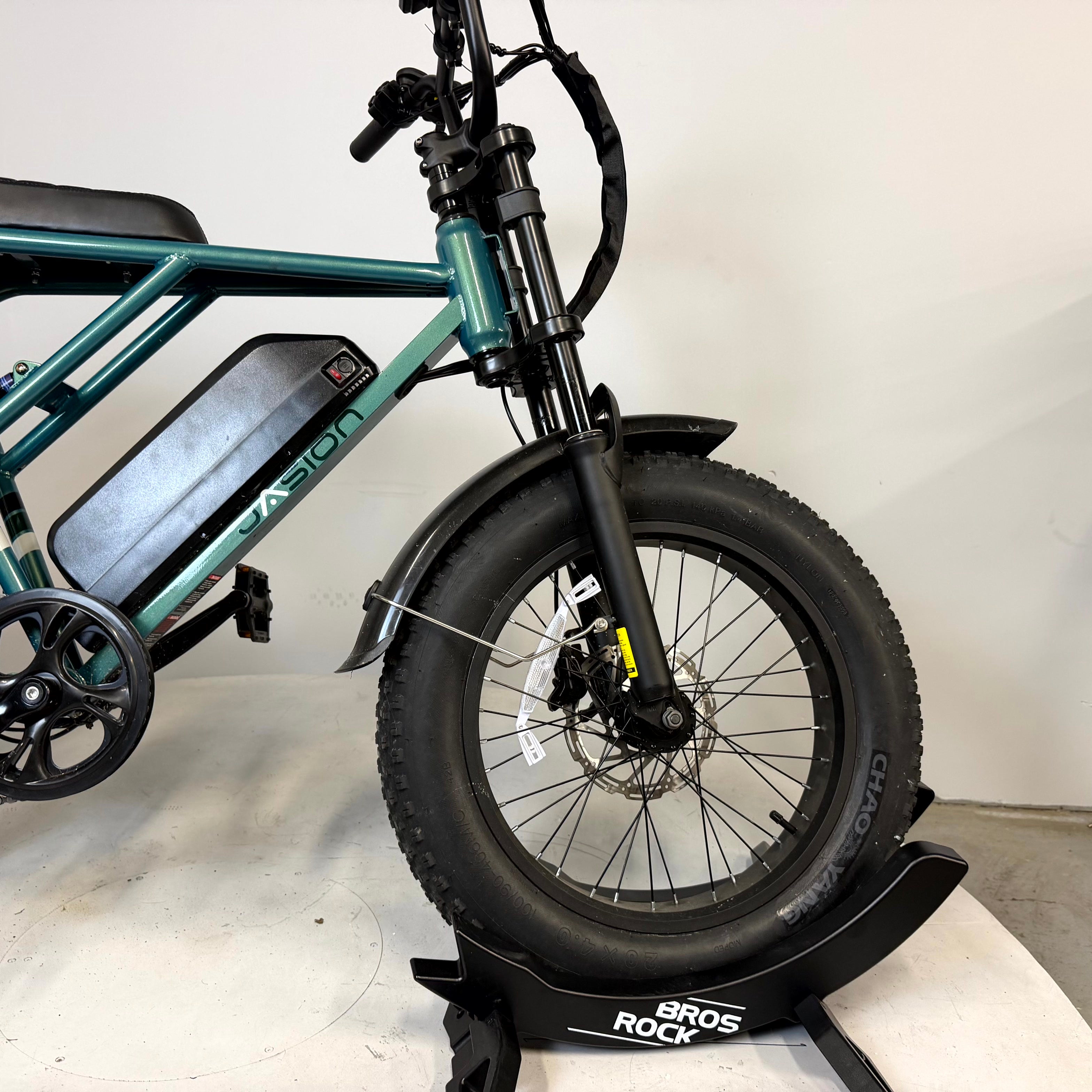 Jaison Pre-Owned Retro Volt Pro