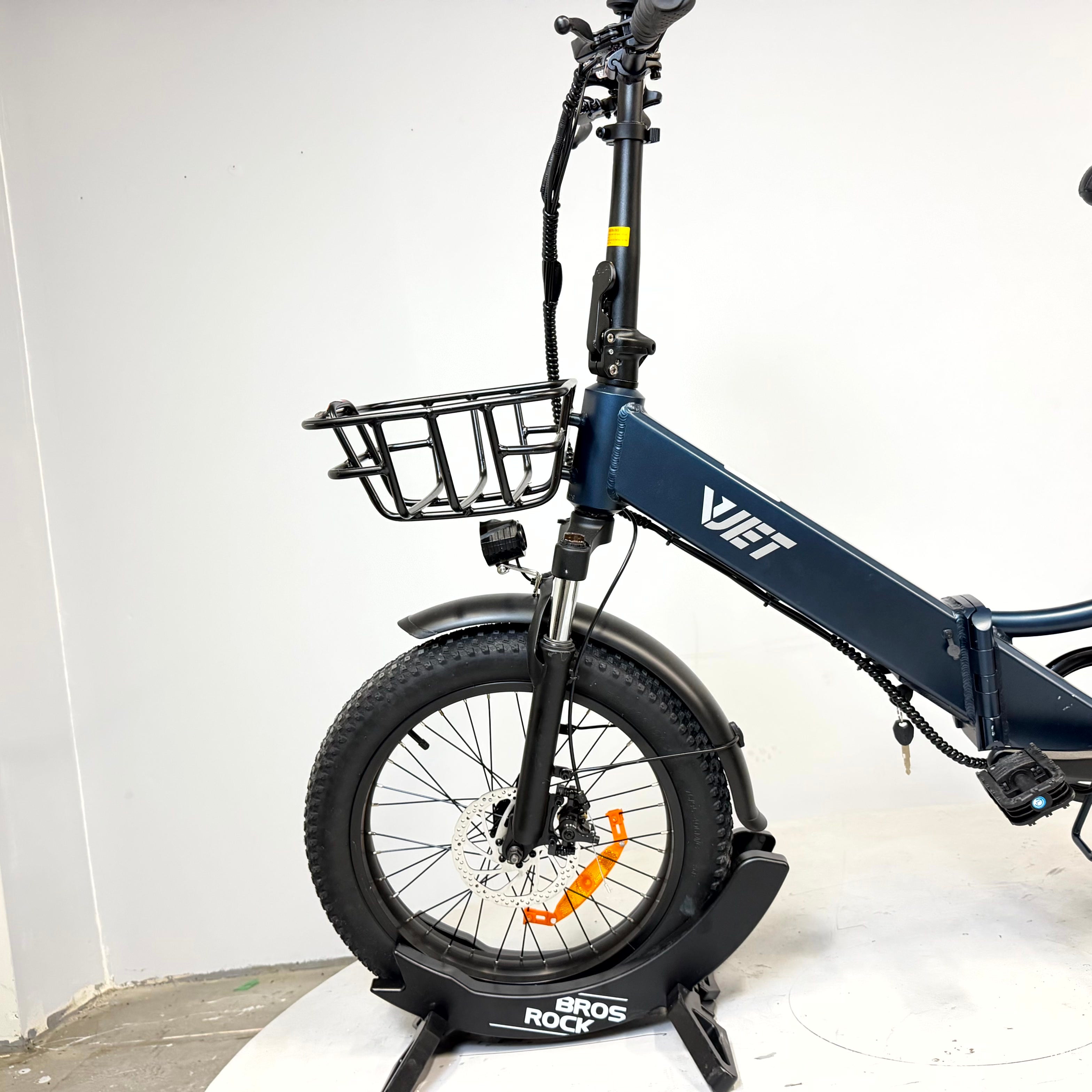 VJET Pre-Owned U1