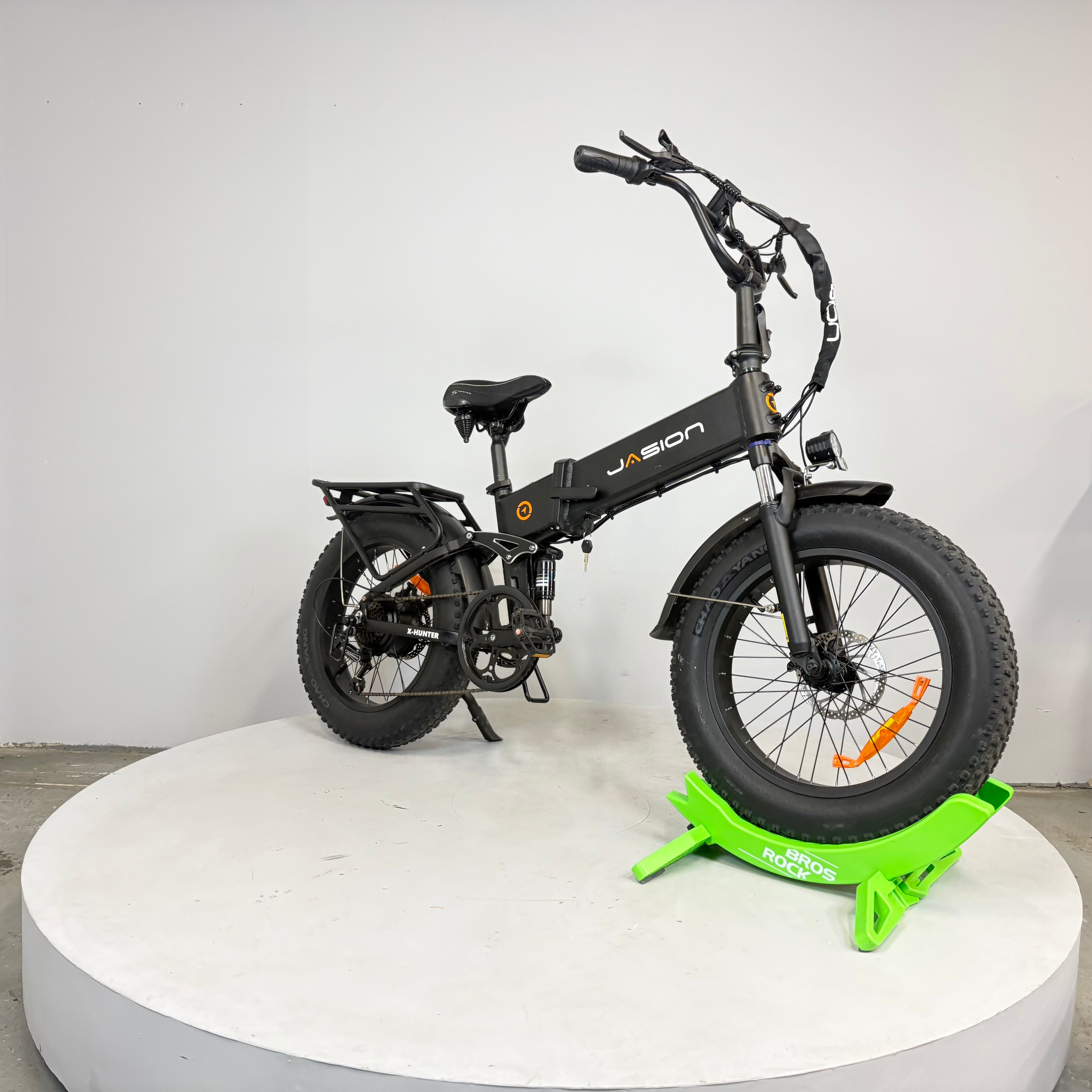 Boîte ouverte X-Hunter
