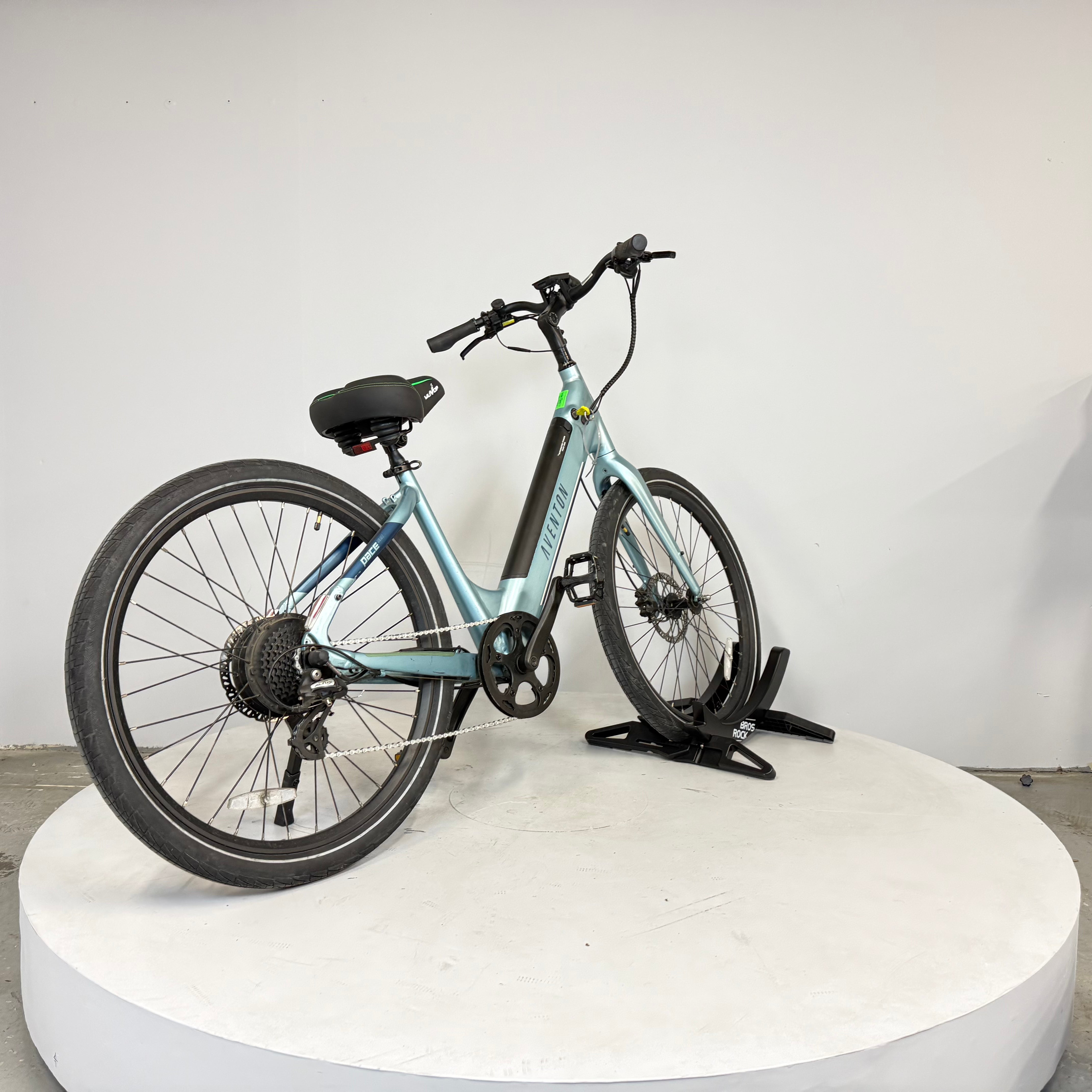 Aventon Certified Pre-Owned Pace 500.3