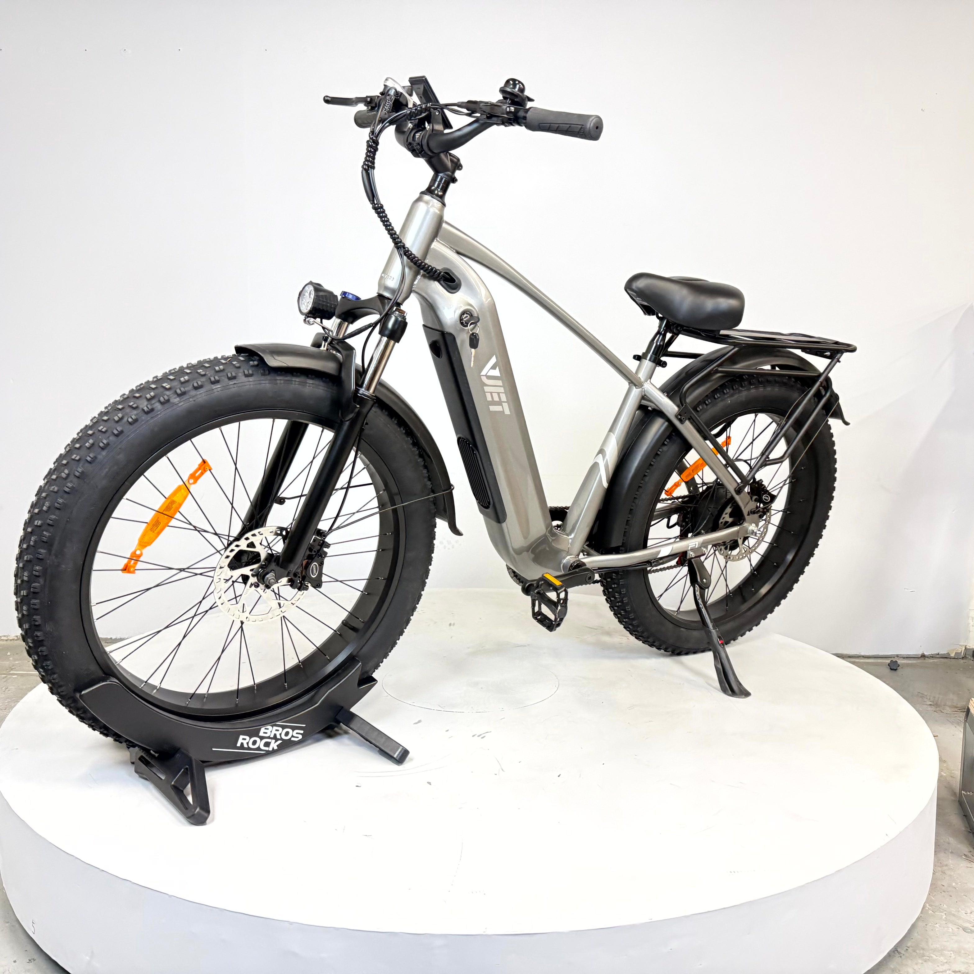 VJET Pre-Owned F1