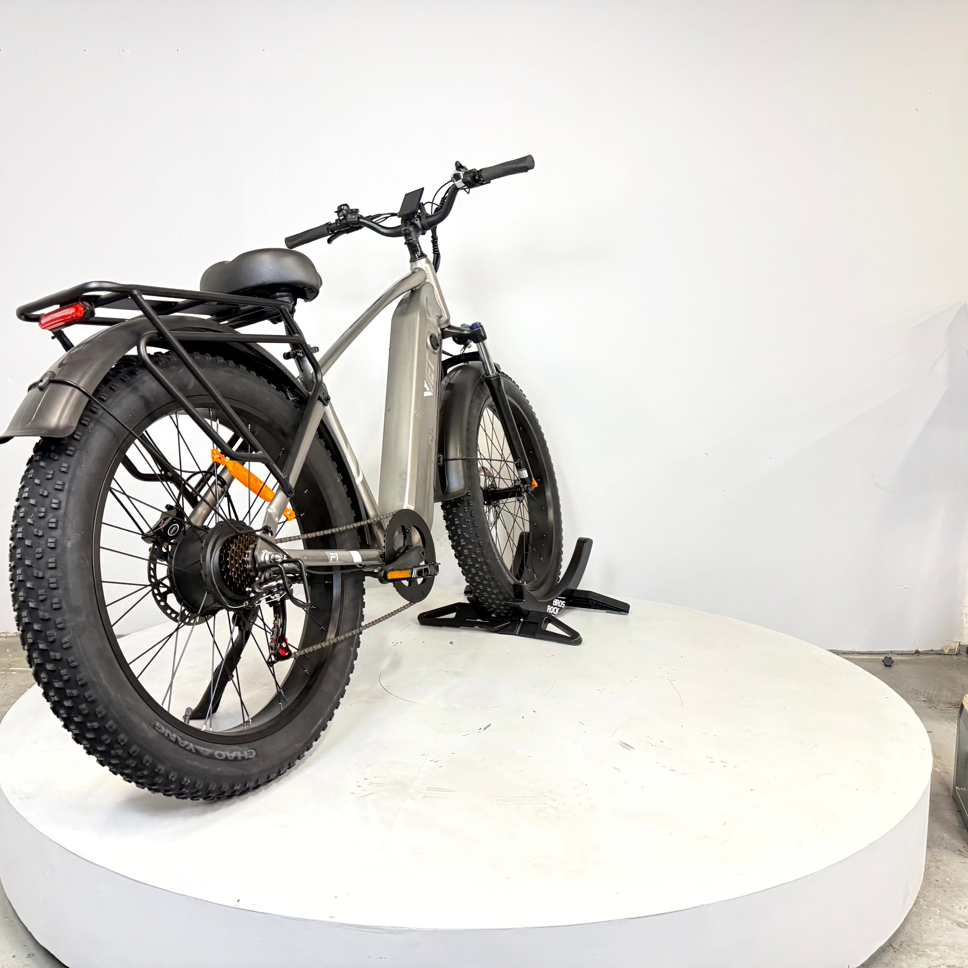 VJET Pre-Owned F1
