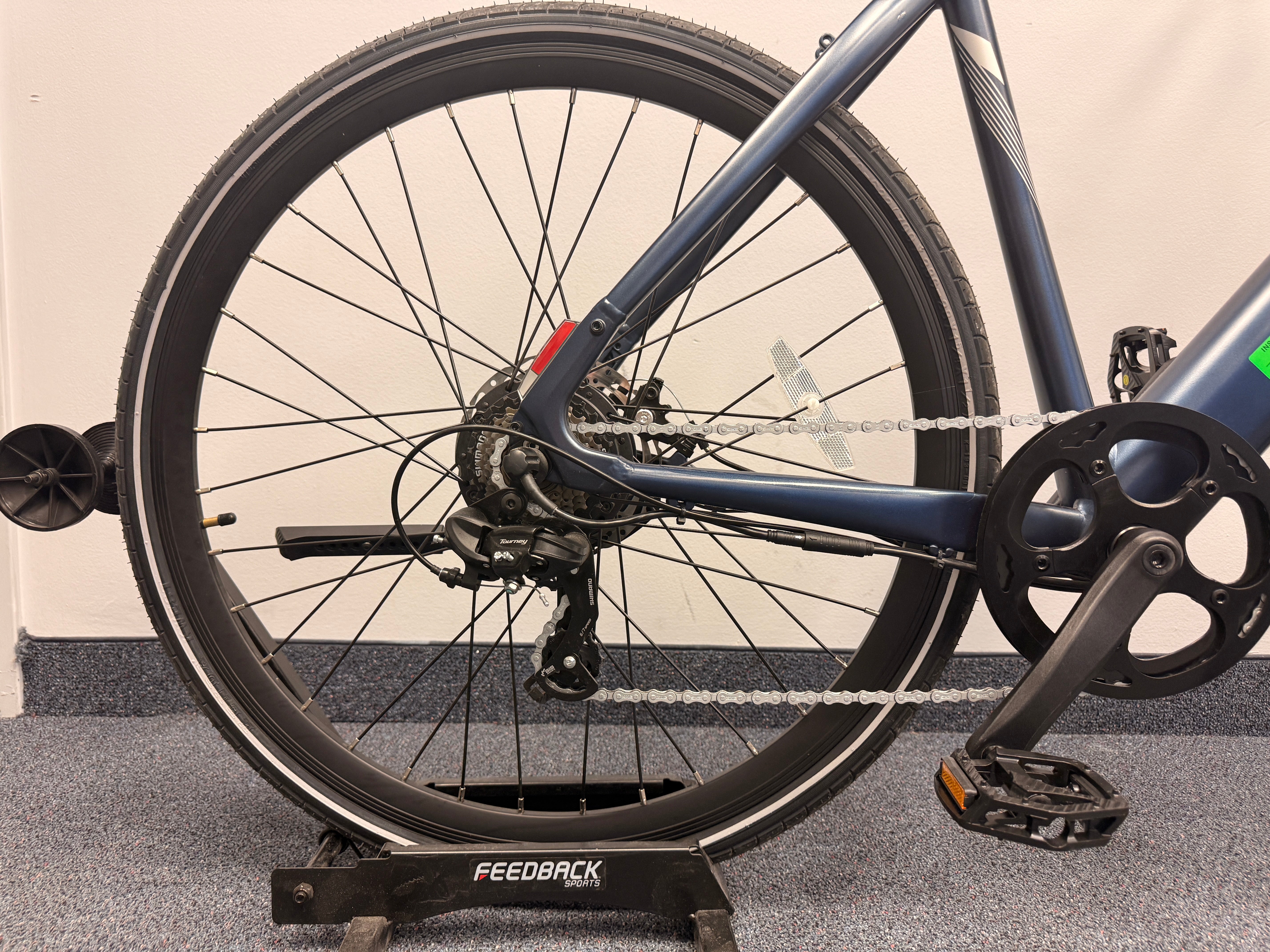 Open_box_aventon_soltera_2_blue