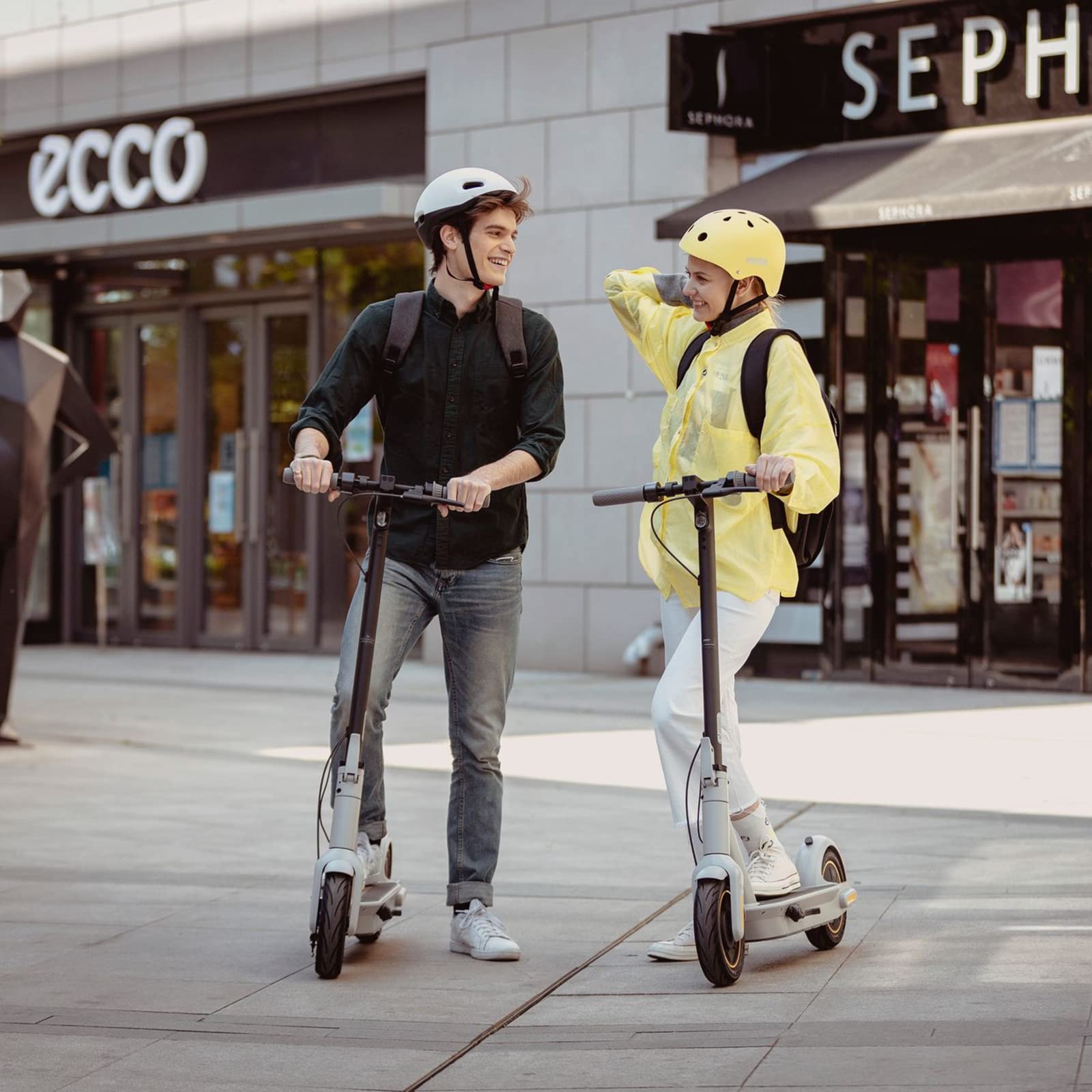 Ninebot max g30lp kickscooter by segway - certified factory refurbished-EZbike Canada