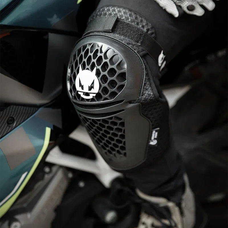 Gift - Monster Park Protection Knee Pads