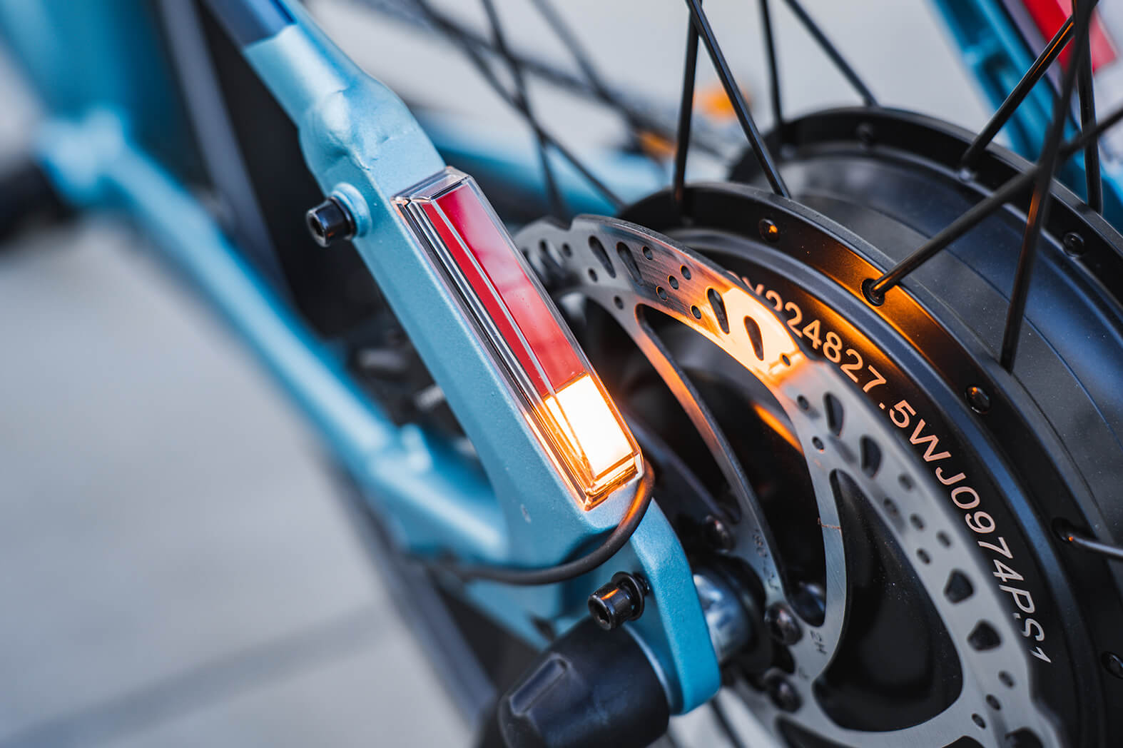 Pace 500.3 Step-Through E-Bike with Free Battery