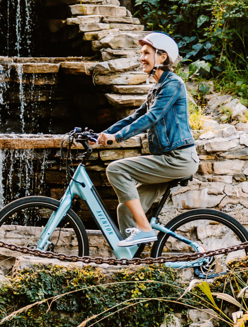 Pace 500.3 Step-Through E-Bike with Free Battery