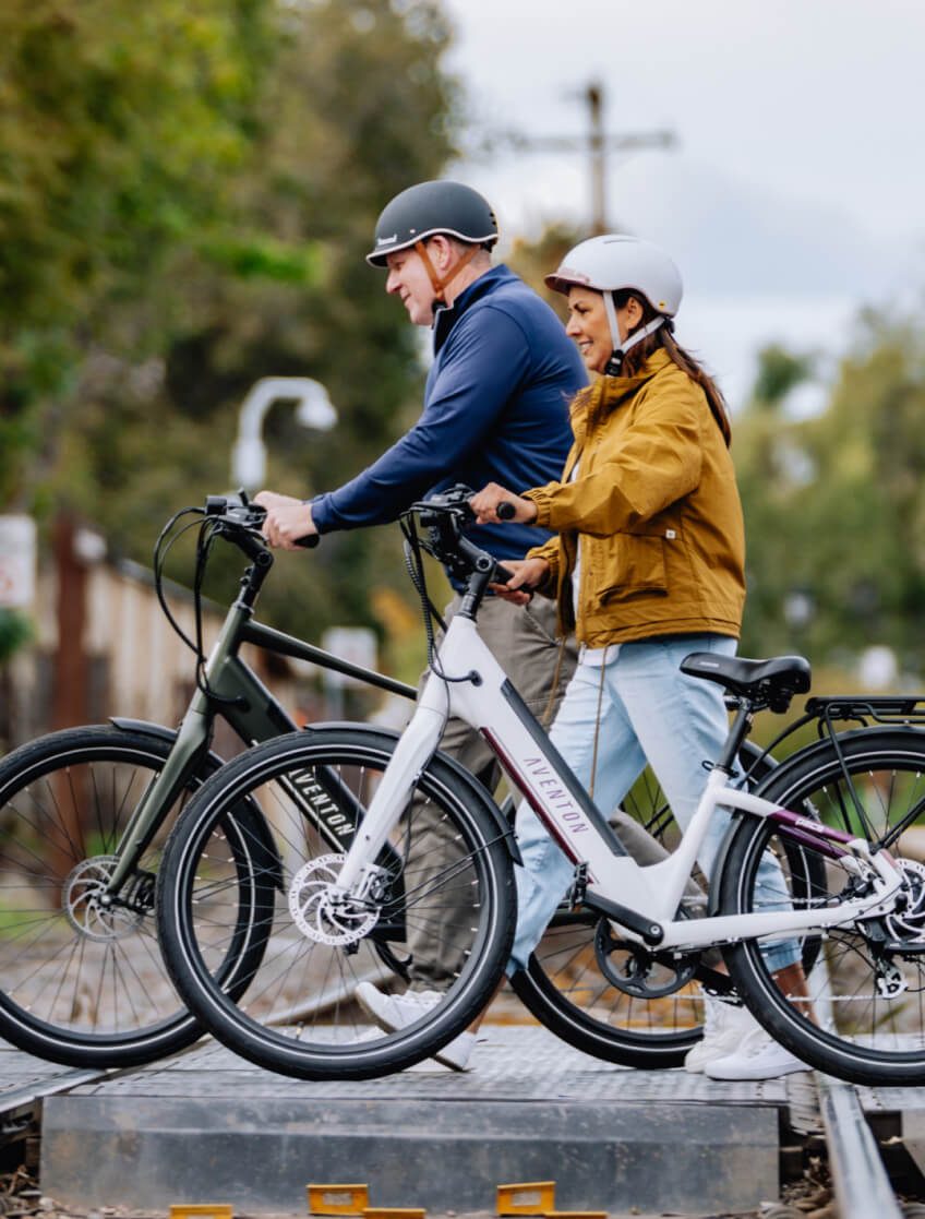 Pace 500.3 Step-Through E-Bike with Free Battery